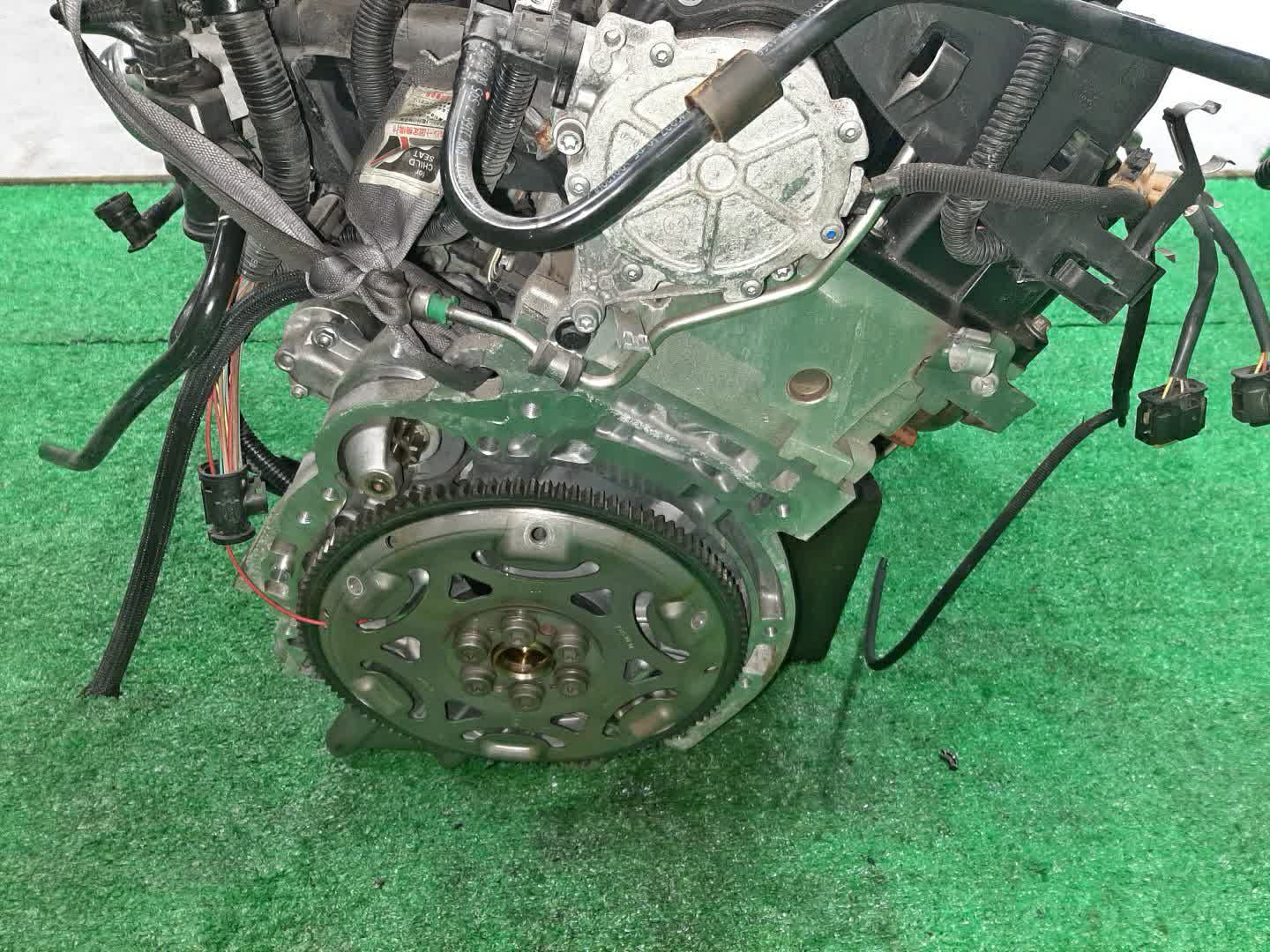 Двигатель BMW X1 E84 N20B20A A1000045 5 ракурс