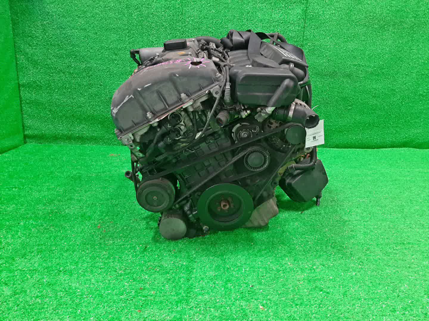 Двигатель BMW Z4 E85 N52B25A N52B25AE 2 ракурс