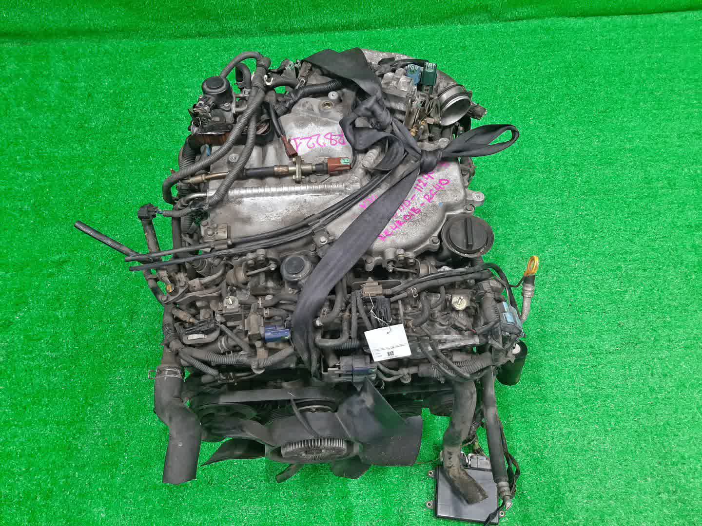 Двигатель NISSAN CEDRIC, GLORIA HY34 VQ30DD 1MOD 1 ракурс