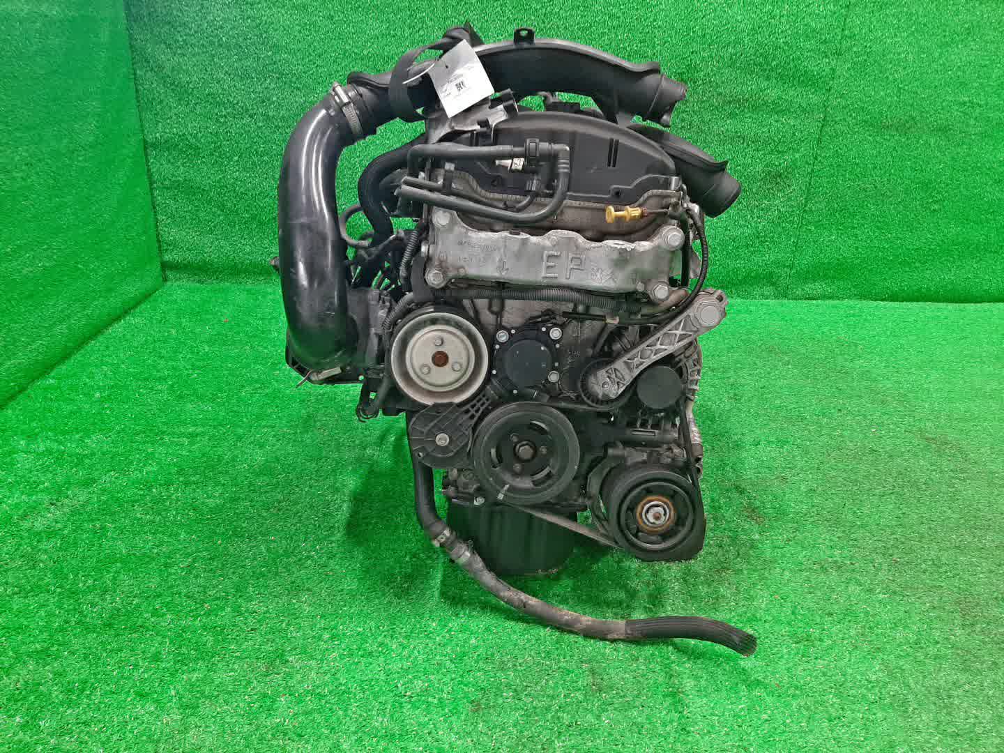 Двигатель PEUGEOT C5, DS5, RCZ, 308, DS4, C4, 3008, 5008, 508 RD, K, PF2, 4C, 4A, 4E, 4B, T7, S, N, LA, B7, LC, T84, T8, 8D 5F02, EP6CDT EP6CDT 2 ракурс