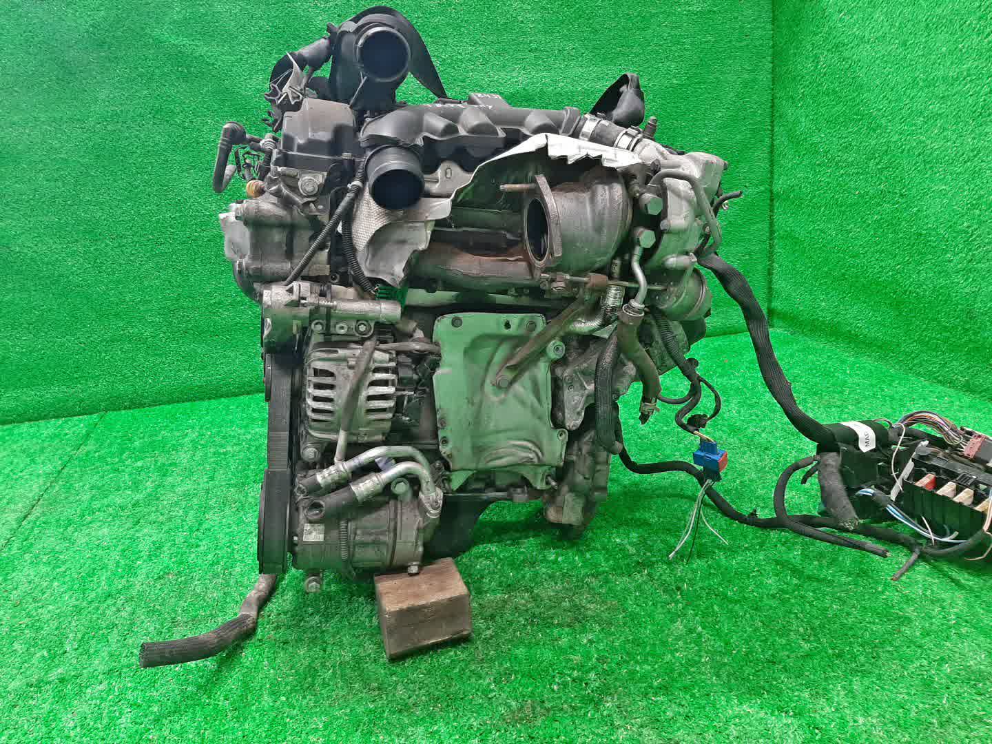 Двигатель PEUGEOT C5, DS5, RCZ, 308, DS4, C4, 3008, 5008, 508 RD, K, PF2, 4C, 4A, 4E, 4B, T7, S, N, LA, B7, LC, T84, T8, 8D 5F02, EP6CDT EP6CDT 4 ракурс