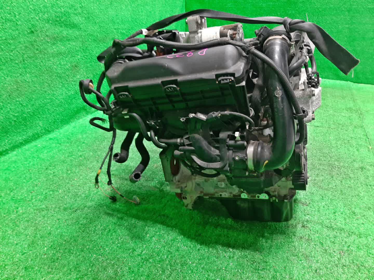 Двигатель PEUGEOT 308, 3008, 207, 508 4C, 4A, 4E, 4B, T7, 0U, WC, WB, 8D 5FT, EP6DT EP6DT 3 ракурс