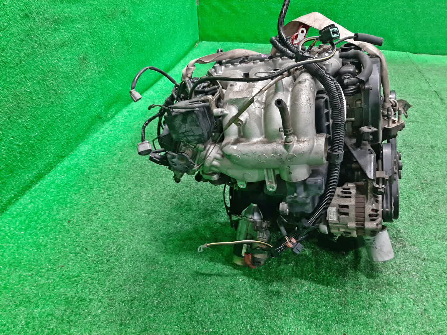 Двигатель MITSUBISHI LANCER CEDIA, LANCER, MIRAGE DINGO CS2A, CS2W, CS2V, CQ2A 4G15 MD362933 3 ракурс Двигатель MITSUBISHI LANCER CEDIA, LANCER, MIRAGE DINGO CS2A, CS2W, CS2V, CQ2A 4G15 MD362933 3 ракурс
