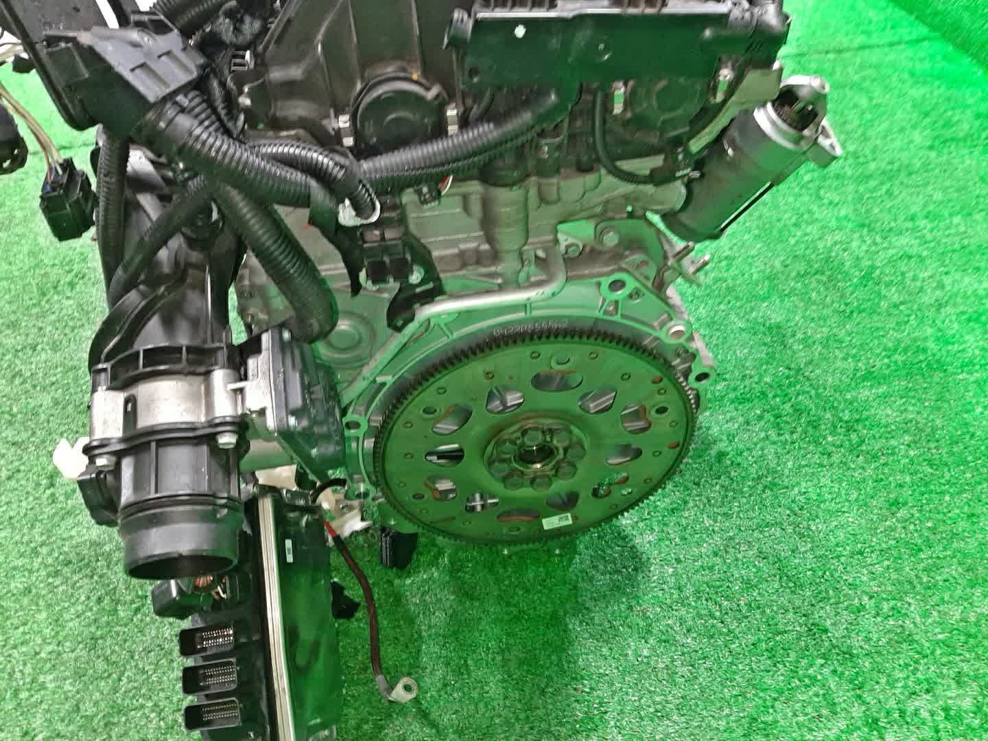 Двигатель MINI CABRIO, HATCH F57, F55, F56 B38A12A B38A12A 5 ракурс