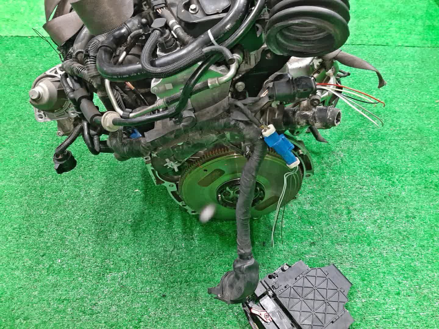 Двигатель VOLVO V60, S60, V40, V70, S80 FW48, FS48, MV48, BW48, AS B4164T 4121136 5 ракурс