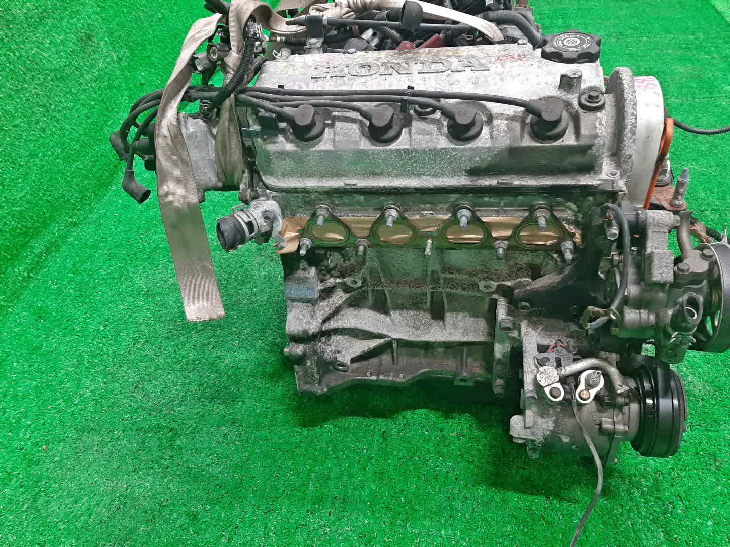 Двигатель HONDA CIVIC, DOMANI, INTEGRA, PARTNER, CIVIC FERIO EK3, MB3, EY7 D15B 6100739 3 ракурс