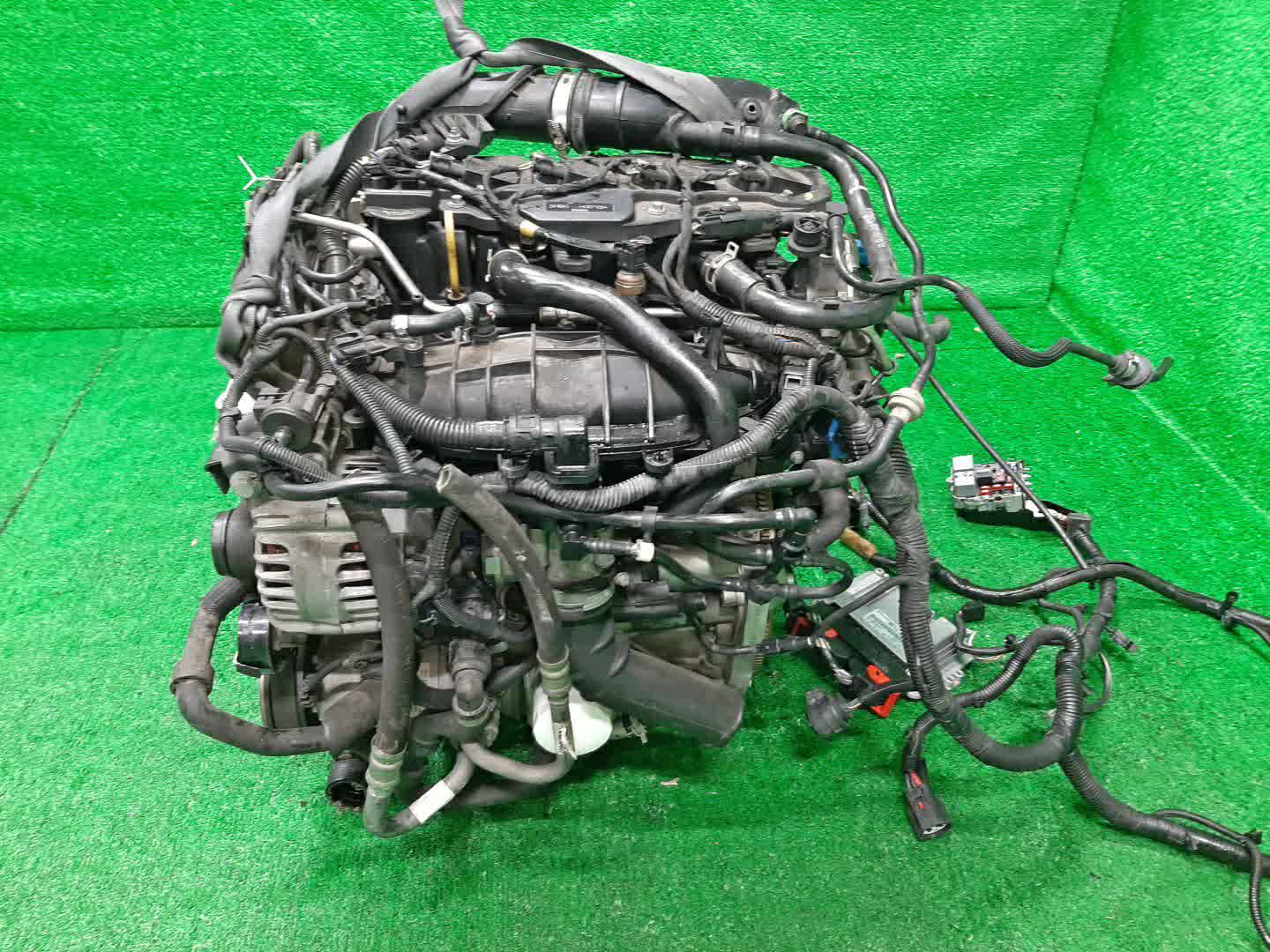 Двигатель VOLVO V60, S60, V40, V70, S80 FW48, FS48, MV48, BW48, AS B4164T 4107132 4 ракурс