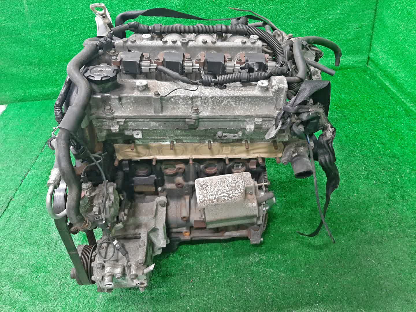Двигатель MITSUBISHI DION CR9W 4G63 MD369884 4 ракурс