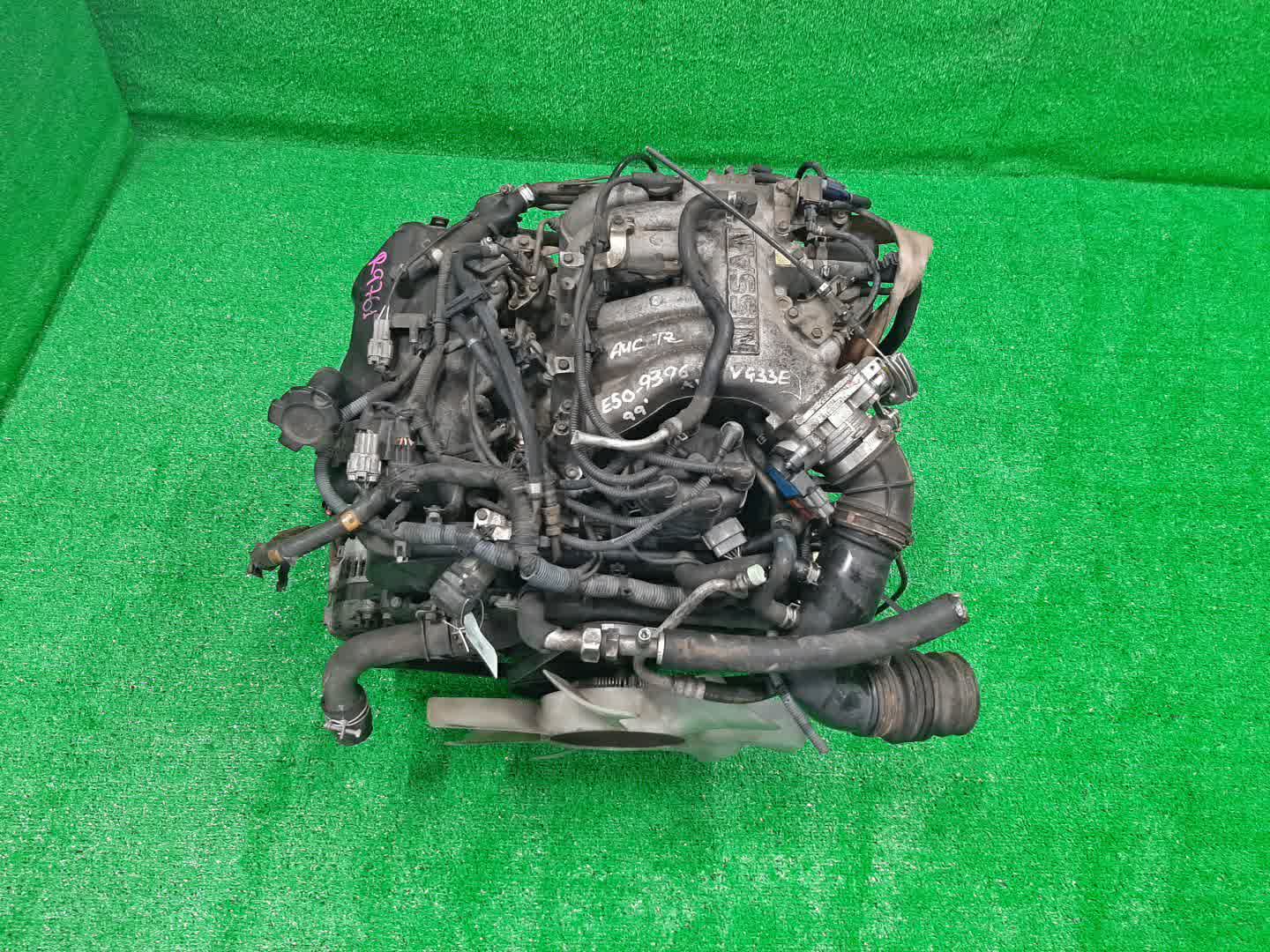 Двигатель NISSAN ELGRAND ALE50 VG33E 321666 1 ракурс