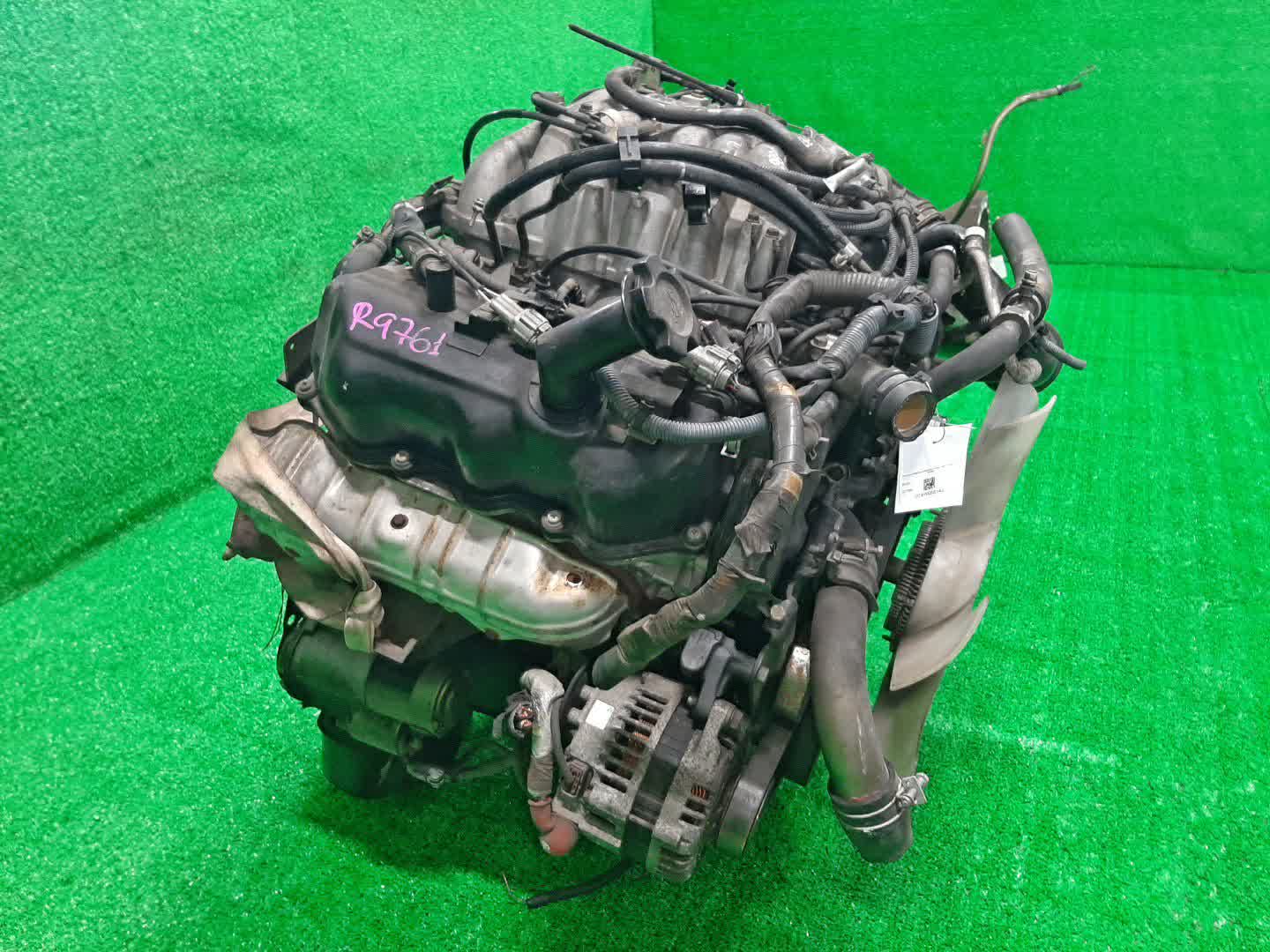 Двигатель NISSAN ELGRAND ALE50 VG33E 321666 3 ракурс