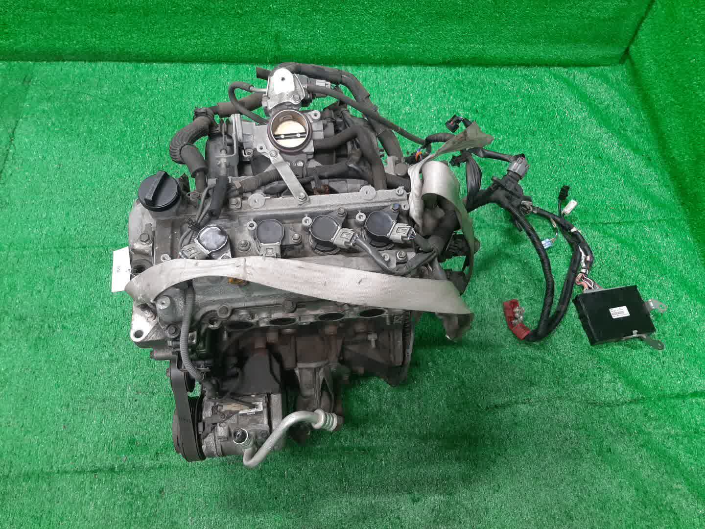Двигатель TOYOTA PASSO SETTE M512E 3SZ-VE 2342506 1 ракурс