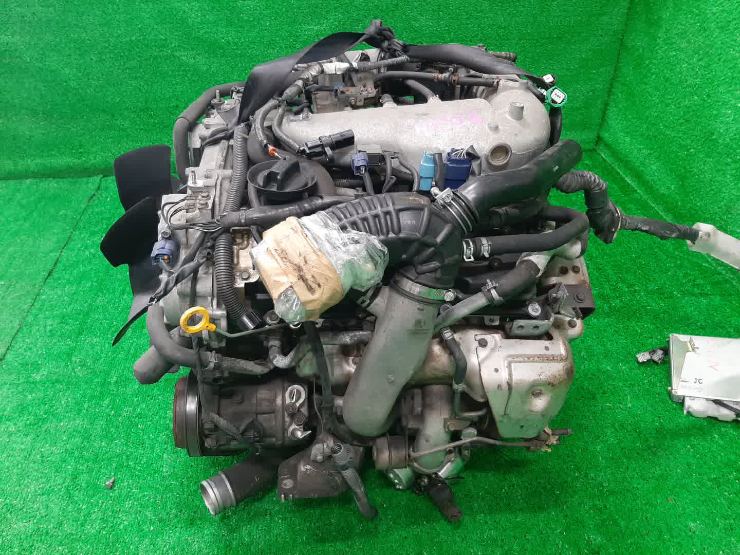Двигатель NISSAN STAGEA NM35 VQ25DET 146182A 4 ракурс