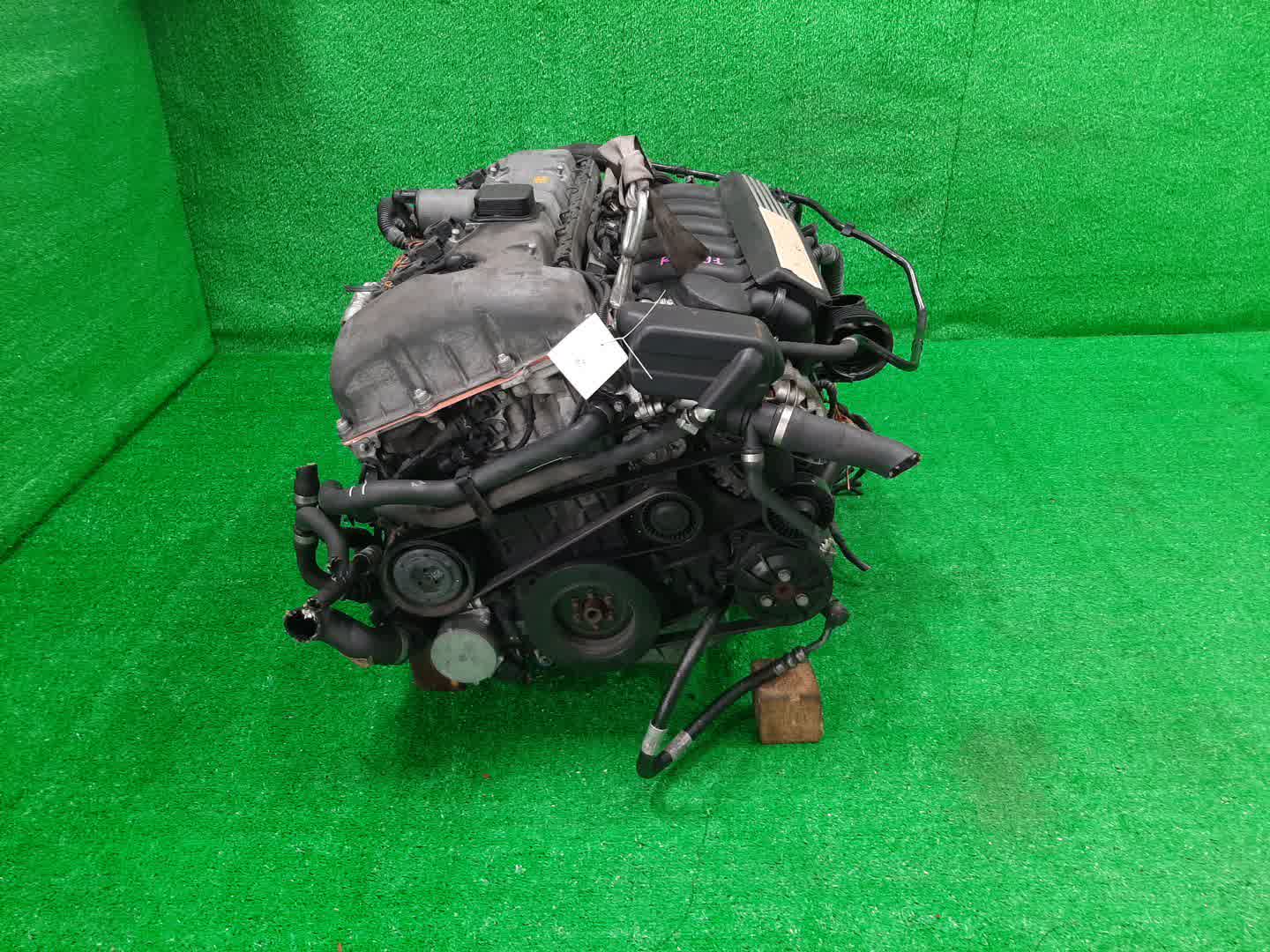 Двигатель BMW 5-Series, 3-Series, X3, 323i, 325i, 525i E61, E60, E90, E91, E93, E92, E83 N52B25AF N52B25AF 2 ракурс