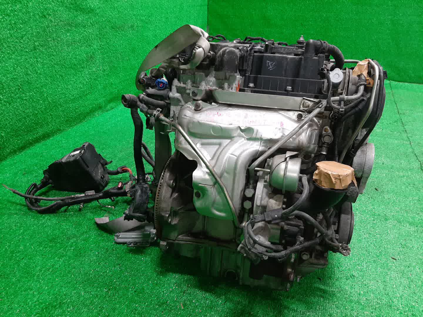 Двигатель VOLVO V60, S60, V40, V70, S80 FW48, FS48, MV48, BW48, AS B4164T 4119418 3 ракурс