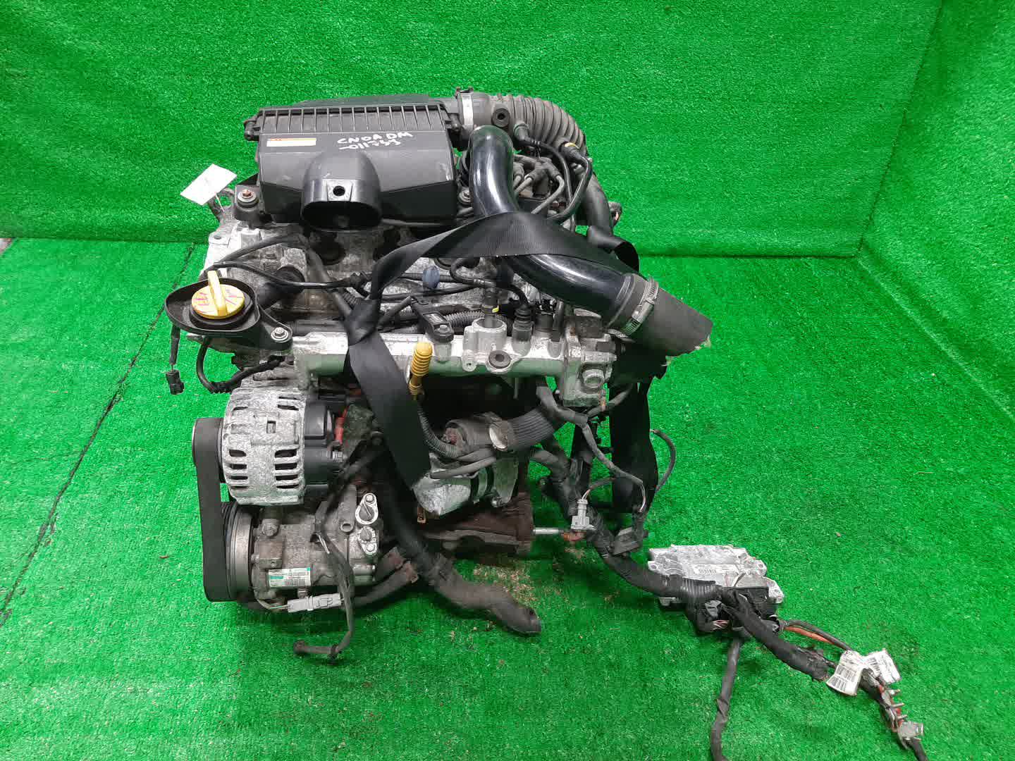 Двигатель RENAULT TWINGO CN0C D4F780 D4FK780 4 ракурс
