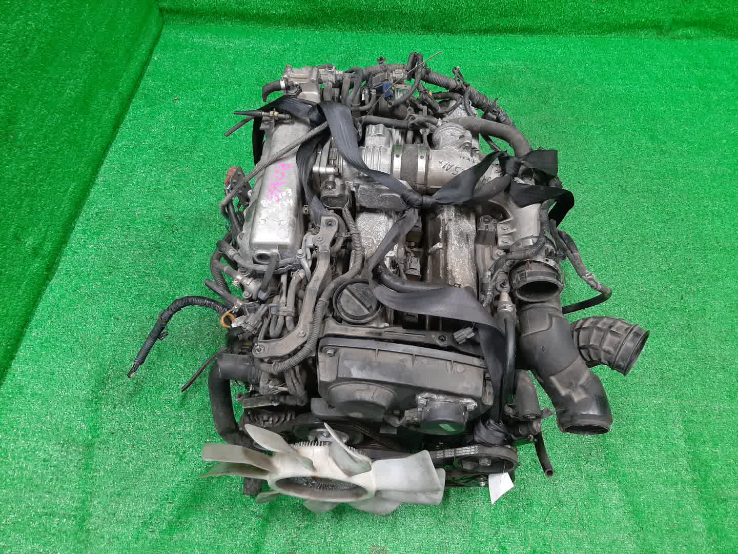 Двигатель NISSAN CEDRIC, GLORIA ENY34 RB25DET NEO 1 ракурс