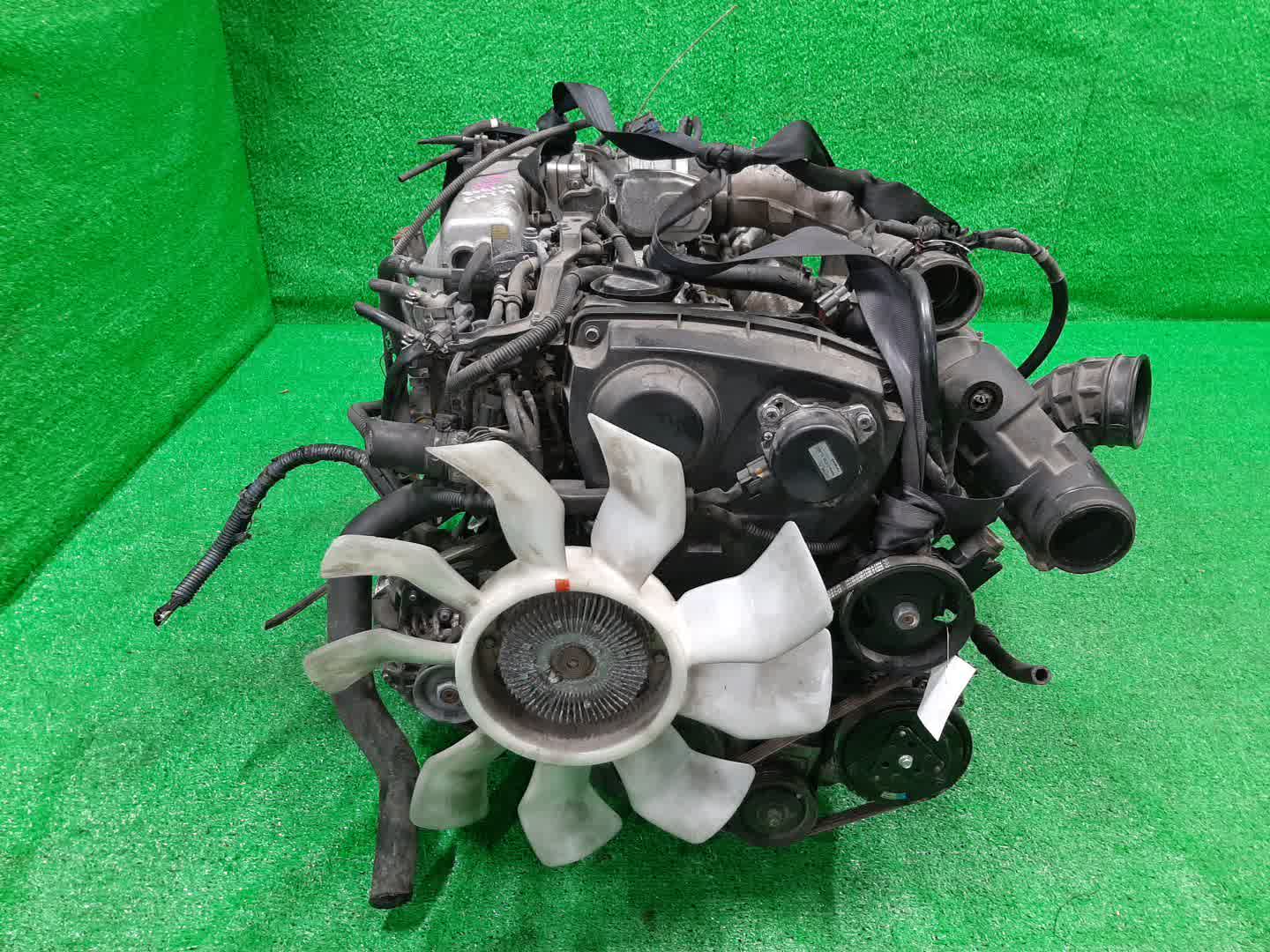 Двигатель NISSAN CEDRIC, GLORIA ENY34 RB25DET NEO 2 ракурс