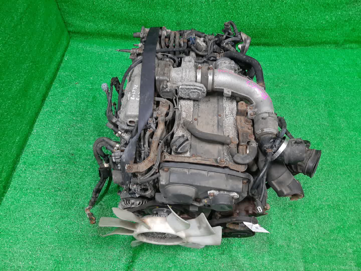 Двигатель NISSAN CEDRIC, GLORIA ENY34 RB25DET NEO 1 ракурс