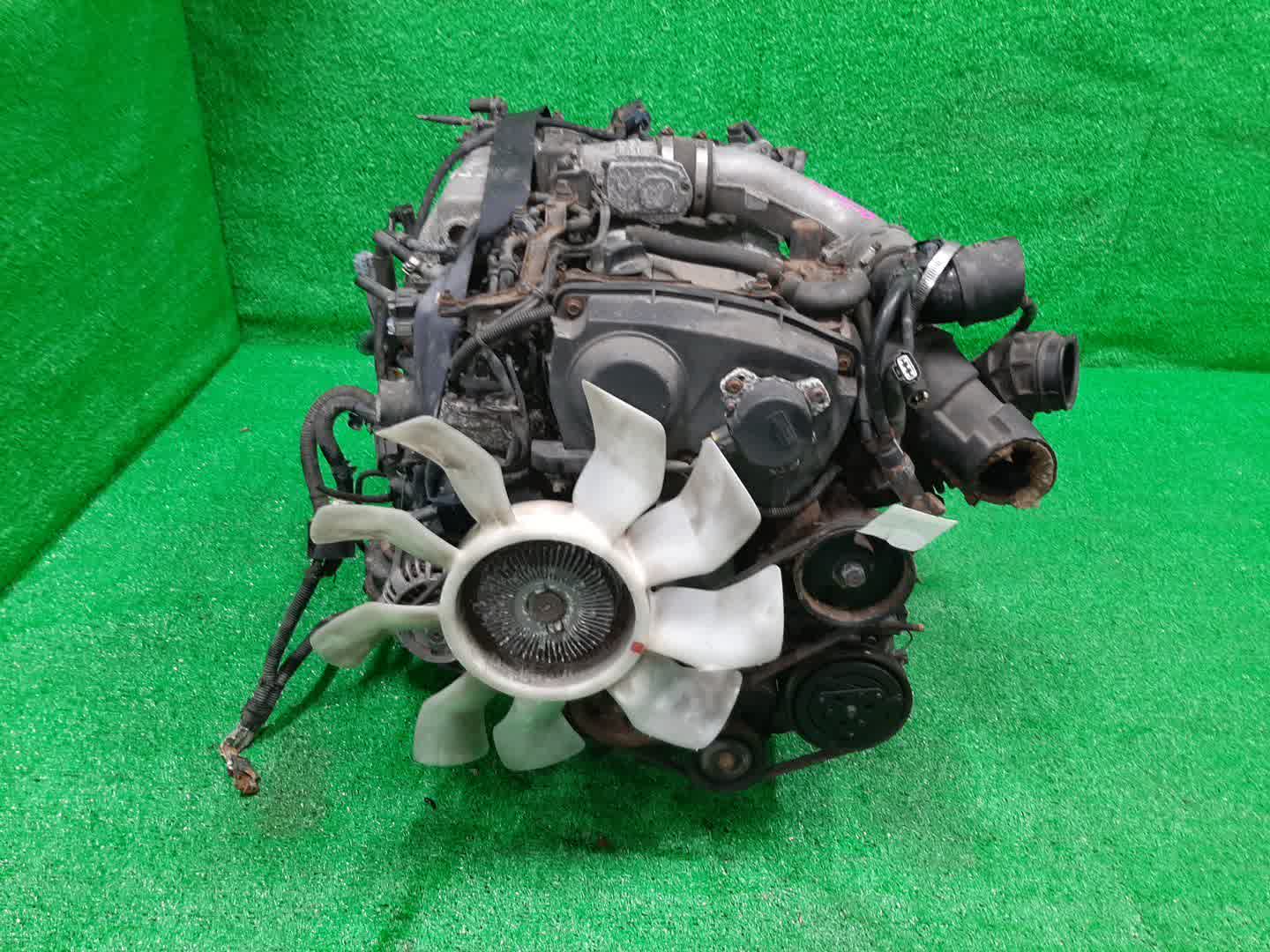 Двигатель NISSAN CEDRIC, GLORIA ENY34 RB25DET NEO 2 ракурс