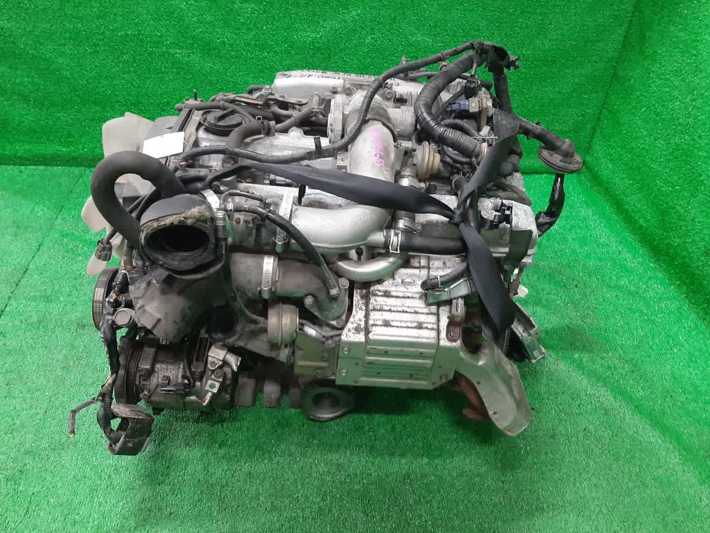 Двигатель NISSAN CEDRIC, GLORIA ENY34 RB25DET NEO 4 ракурс