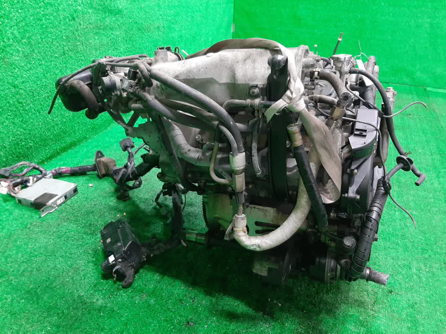 Двигатель TOYOTA AVALON MCX10 1MZ-FE 5125249 3 ракурс Двигатель TOYOTA AVALON MCX10 1MZ-FE 5125249 3 ракурс