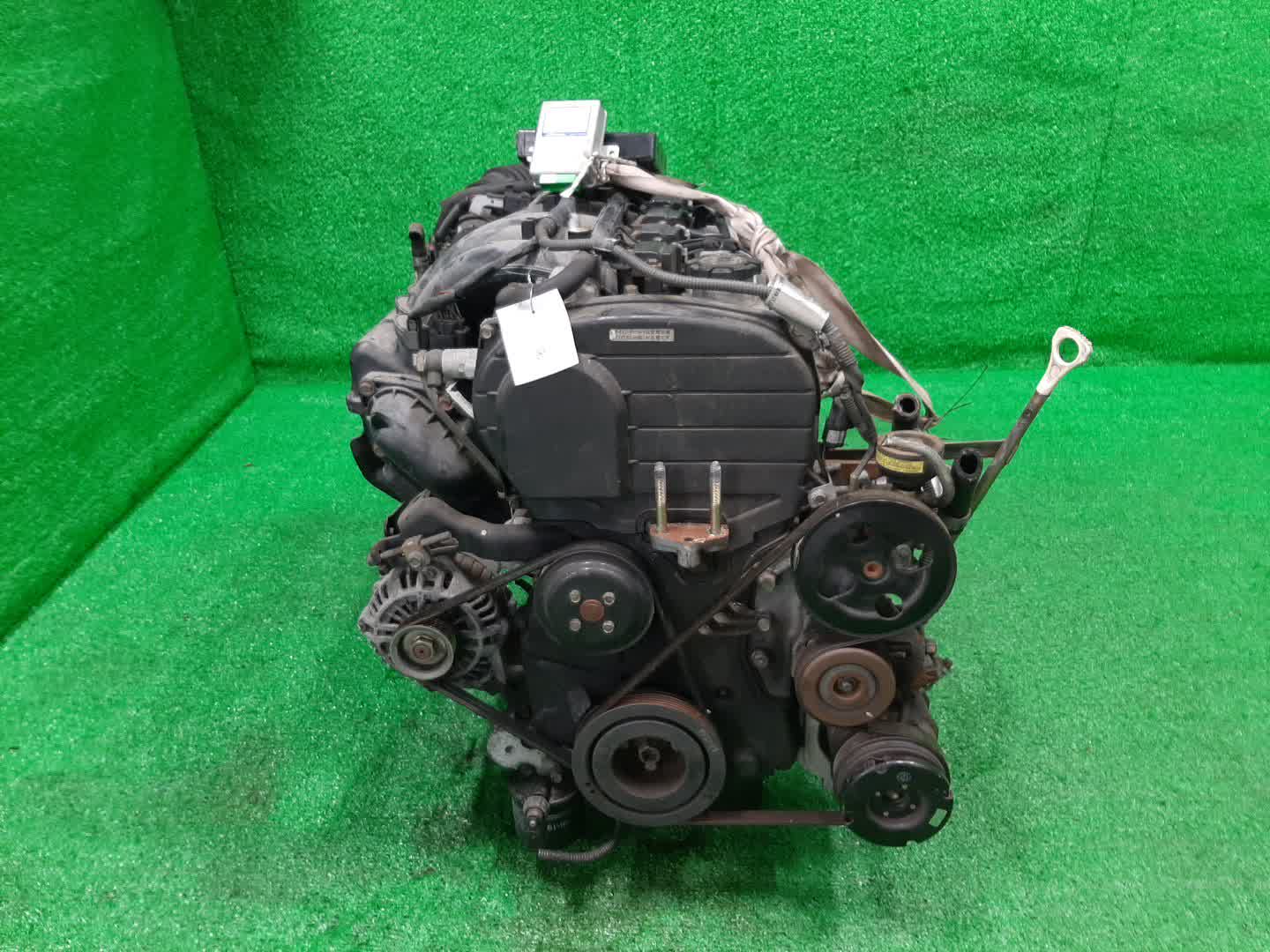 Двигатель MITSUBISHI CHARIOT GRANDIS N84W, N94W 4G64 MD373962 2 ракурс Двигатель MITSUBISHI CHARIOT GRANDIS N84W, N94W 4G64 MD373962 2 ракурс