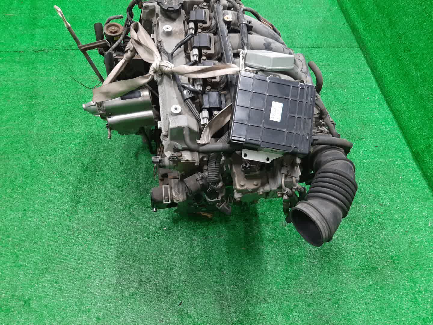 Двигатель MITSUBISHI CHARIOT GRANDIS N84W, N94W 4G64 MD373962 5 ракурс Двигатель MITSUBISHI CHARIOT GRANDIS N84W, N94W 4G64 MD373962 5 ракурс