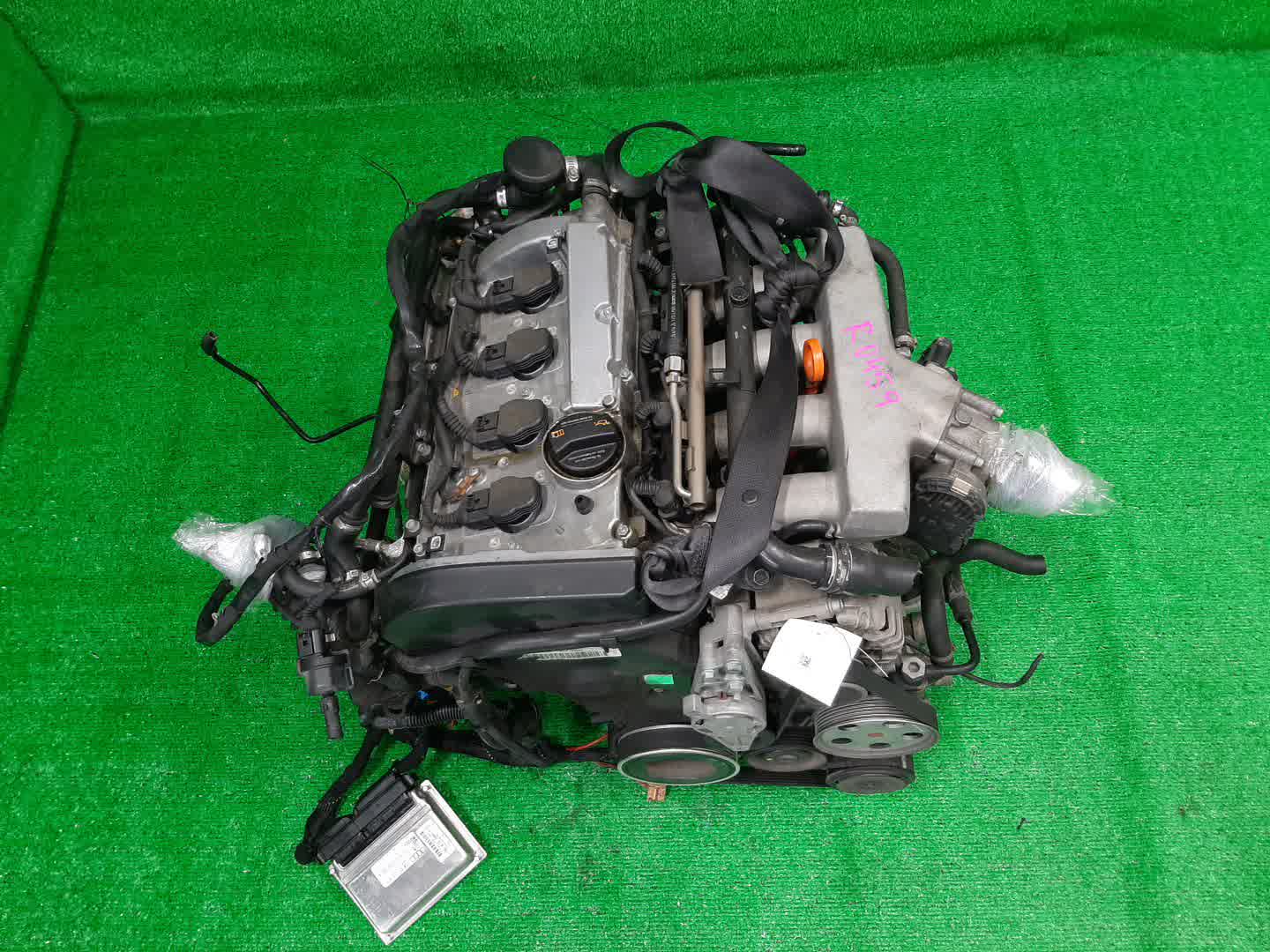 Двигатель AUDI A4 8ED, 8E, 8HE, 8H7, 8EC, B7, B6 BFB 133880 1 ракурс Двигатель AUDI A4 8ED, 8E, 8HE, 8H7, 8EC, B7, B6 BFB 133880 1 ракурс