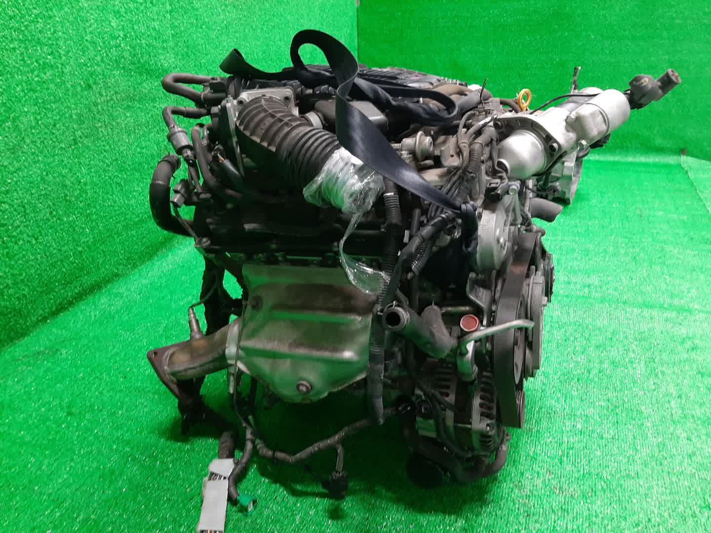 Двигатель NISSAN FUGA PY50 VQ35HR 697634C 3 ракурс