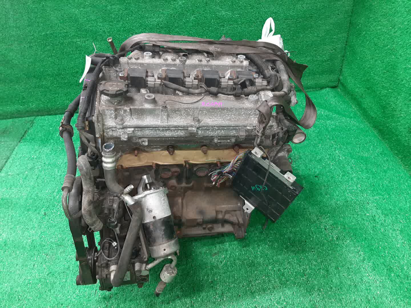 Двигатель MITSUBISHI DION CR9W 4G63 MD369884 4 ракурс