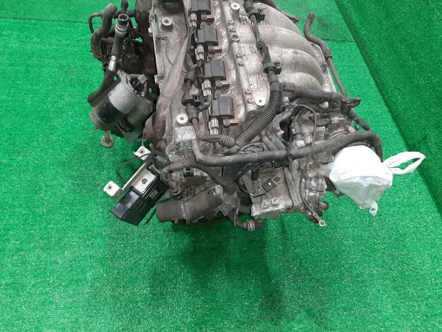 Двигатель MITSUBISHI DION CR9W 4G63 MD369884 5 ракурс