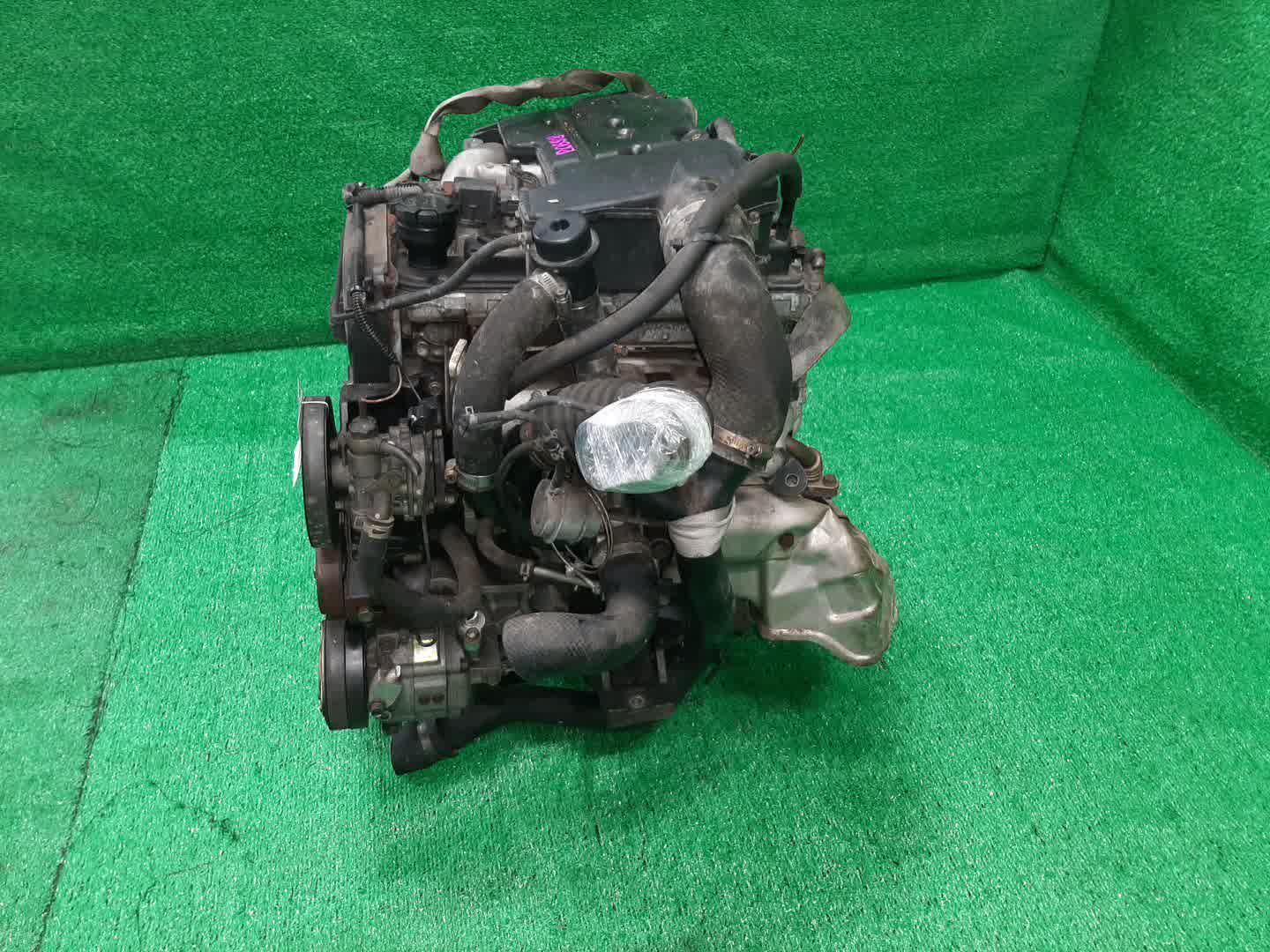Двигатель MITSUBISHI PAJERO IO H76W 4G93T MD369956 4 ракурс Двигатель MITSUBISHI PAJERO IO H76W 4G93T MD369956 4 ракурс