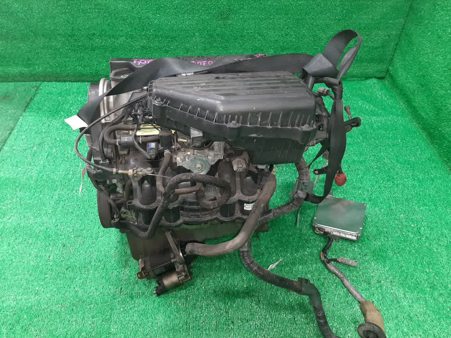Двигатель HONDA CIVIC, STREAM, EDIX, CIVIC FERIO EU3, ES3, EU4, ET2, EN2, RN2, RN1, BE1, BE2 D17A 1307158 4 ракурс