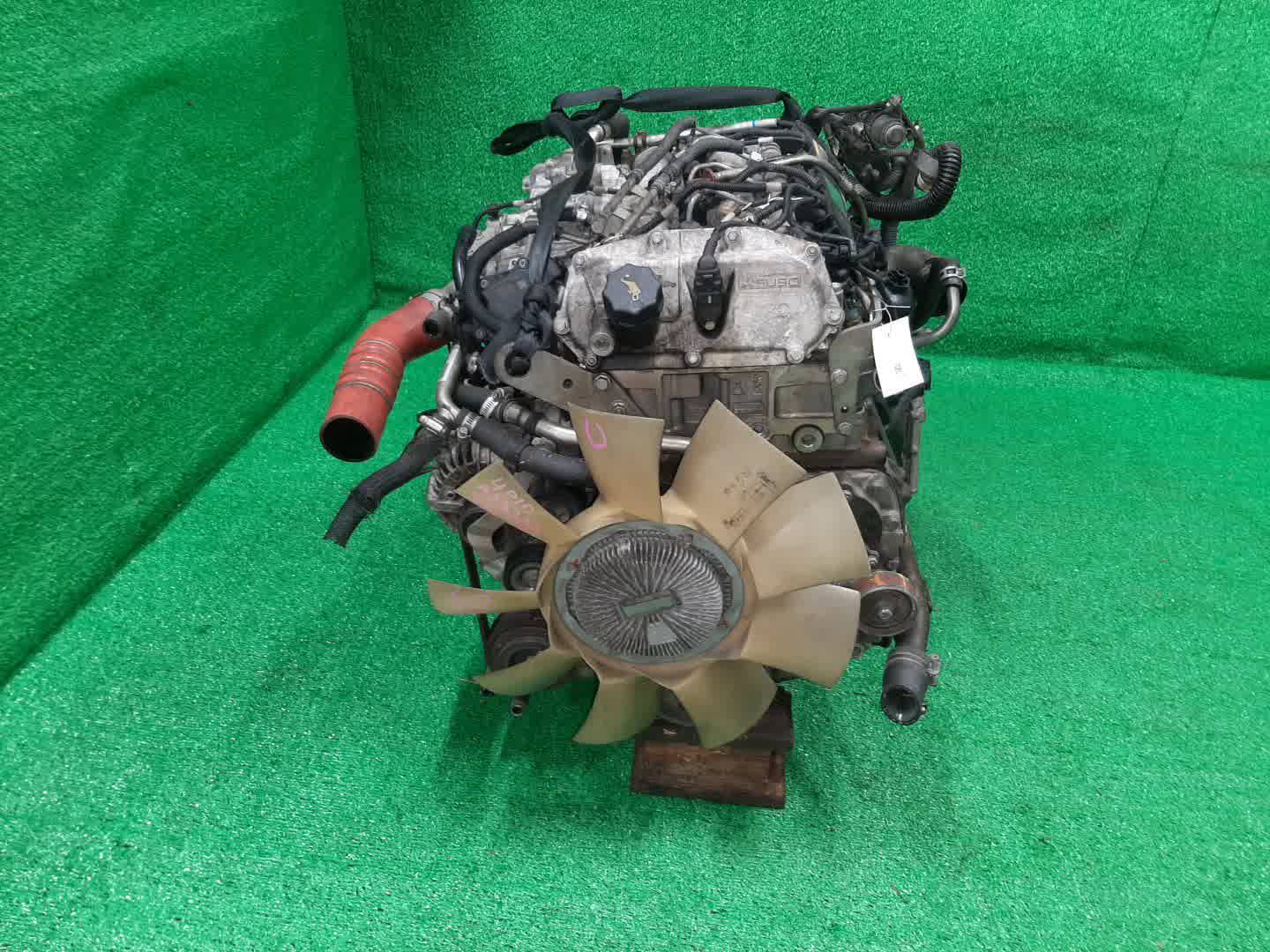 Двигатель MITSUBISHI FUSO CANTER, CANTER, FUSO FBA20, FBA00, FEA20, FBA50, FEA50, FEB90, FEAV0, FEBS0, FEC90, FEB80, FEB50 4P10 (1AT2) 2 ракурс Двигатель MITSUBISHI FUSO CANTER, CANTER, FUSO FBA20, FBA00, FEA20, FBA50, FEA50, FEB90, FEAV0, FEBS0, FEC90, FEB80, FEB50 4P10 (1AT2) 2 ракурс
