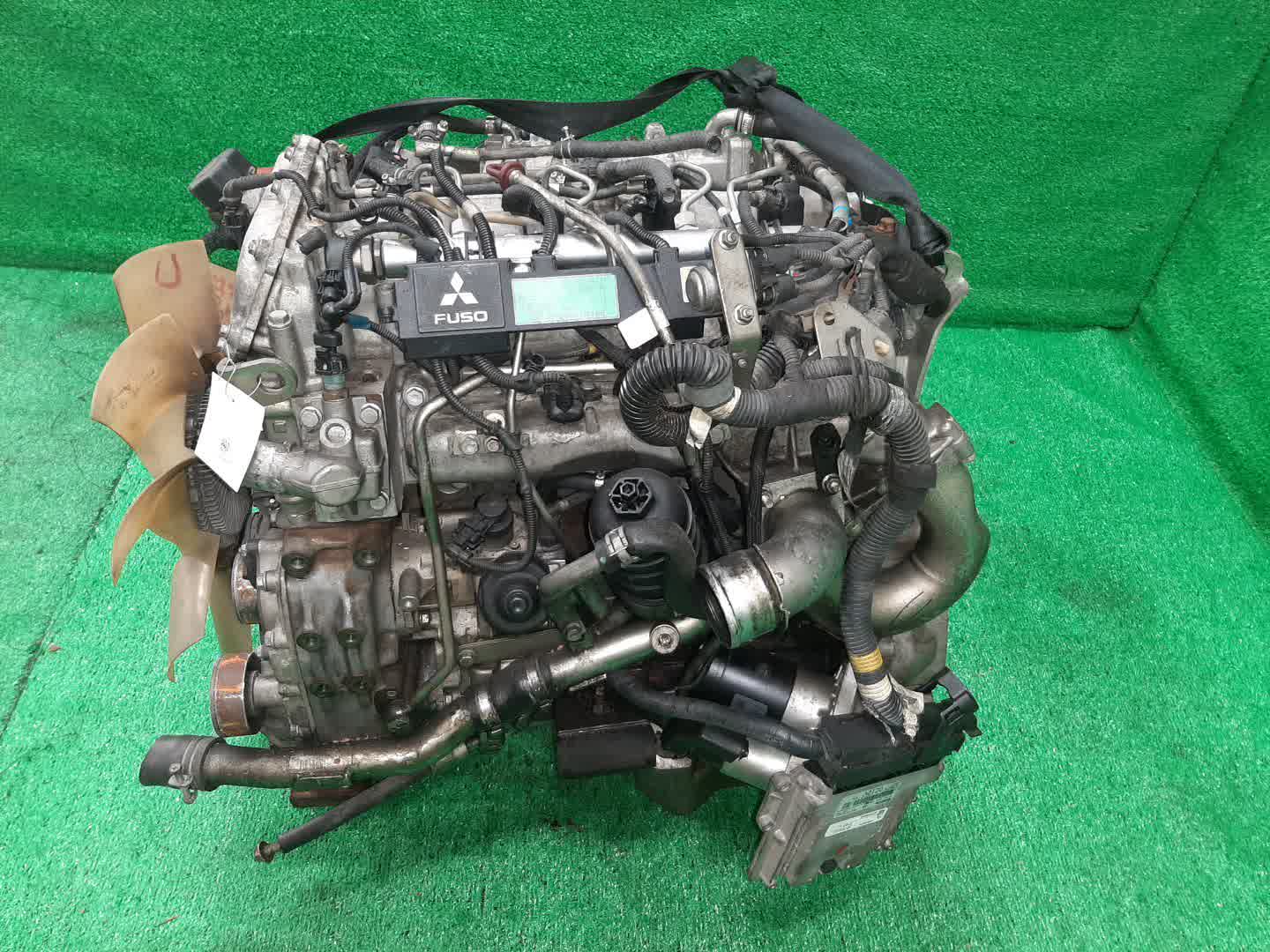 Двигатель MITSUBISHI FUSO CANTER, CANTER, FUSO FBA20, FBA00, FEA20, FBA50, FEA50, FEB90, FEAV0, FEBS0, FEC90, FEB80, FEB50 4P10 (1AT2) 4 ракурс Двигатель MITSUBISHI FUSO CANTER, CANTER, FUSO FBA20, FBA00, FEA20, FBA50, FEA50, FEB90, FEAV0, FEBS0, FEC90, FEB80, FEB50 4P10 (1AT2) 4 ракурс