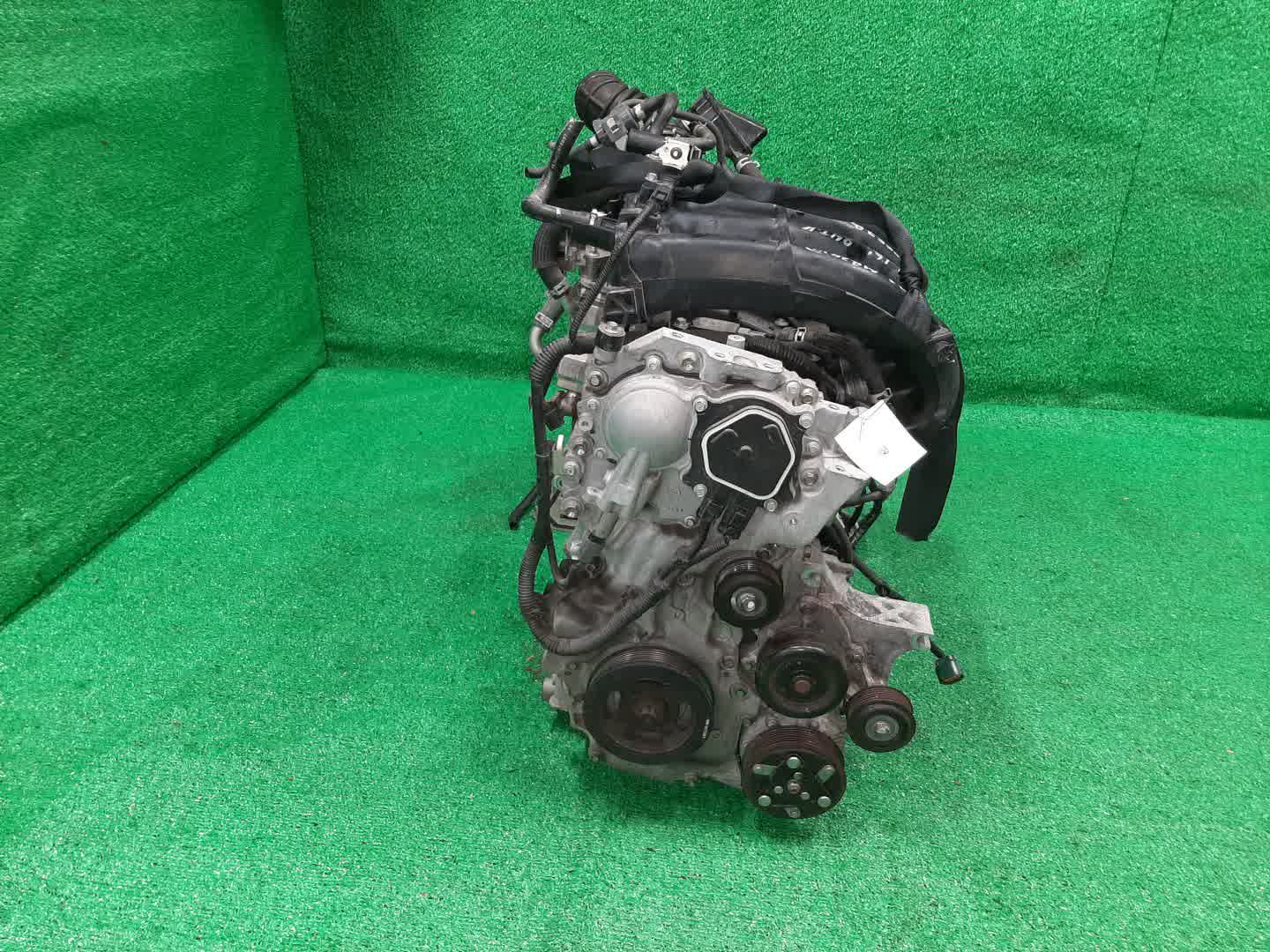 Двигатель NISSAN SERENA C27 MR20DD 915557B 2 ракурс Двигатель NISSAN SERENA C27 MR20DD 915557B 2 ракурс