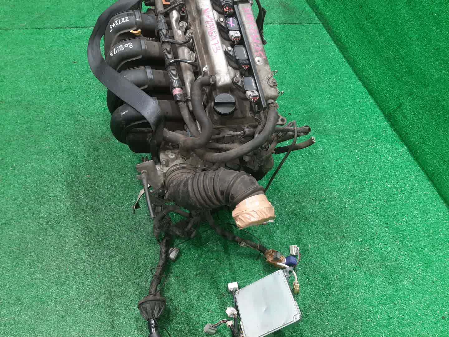 Двигатель TOYOTA COROLLA, PREMIO, COROLLA SPACIO, WISH, ALLION, COROLLA FIELDER, ALLEX, COROLLA RUNX, WILL VS ZZE124, ZZT245, ZZE124N, ZNE14G, ZZE124G, ZZE129 1ZZ-FE MEX 5 ракурс