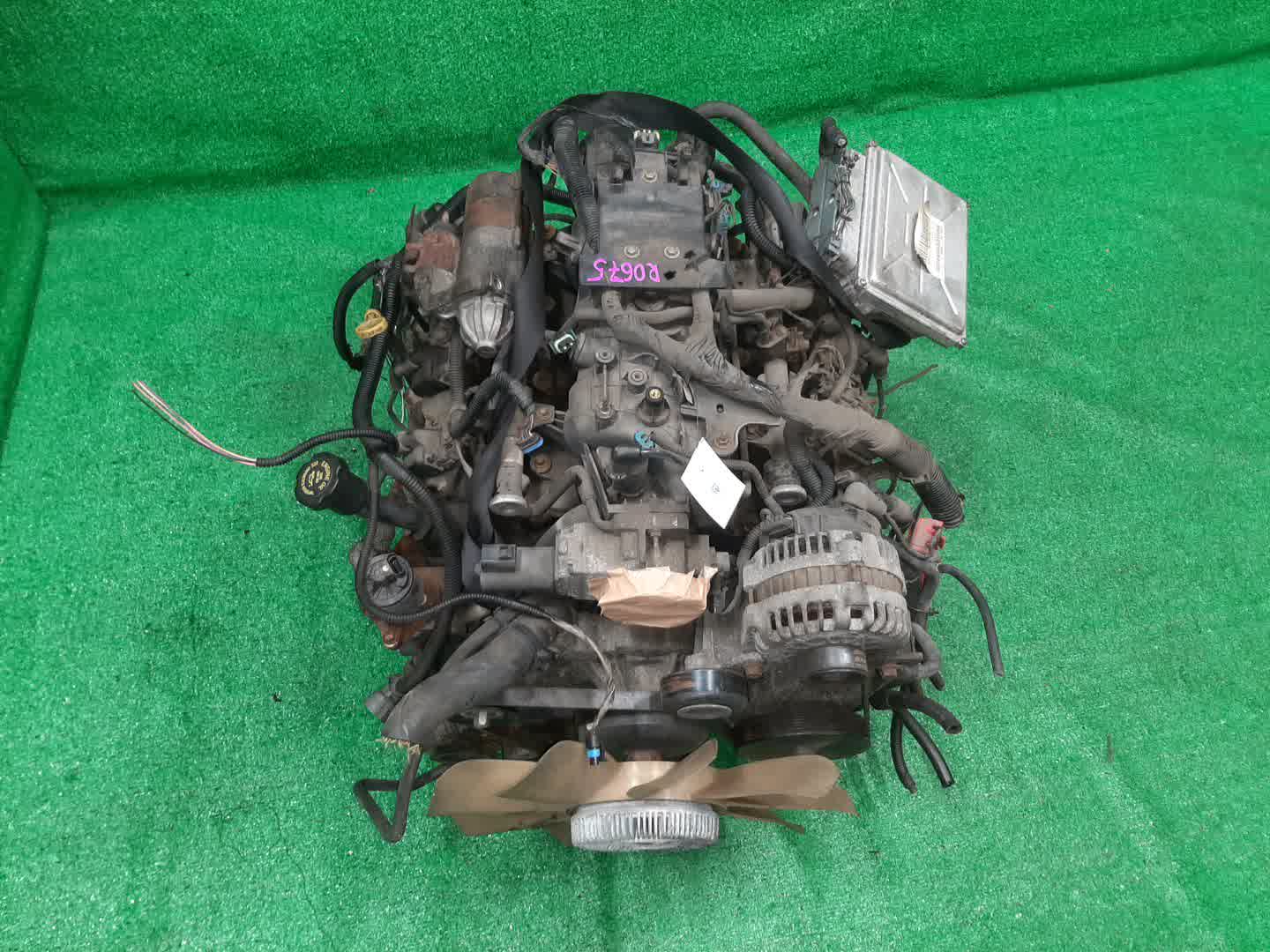 Двигатель GMC YUKON GMT830 VORTEC LQ4 T1J173385 1 ракурс
