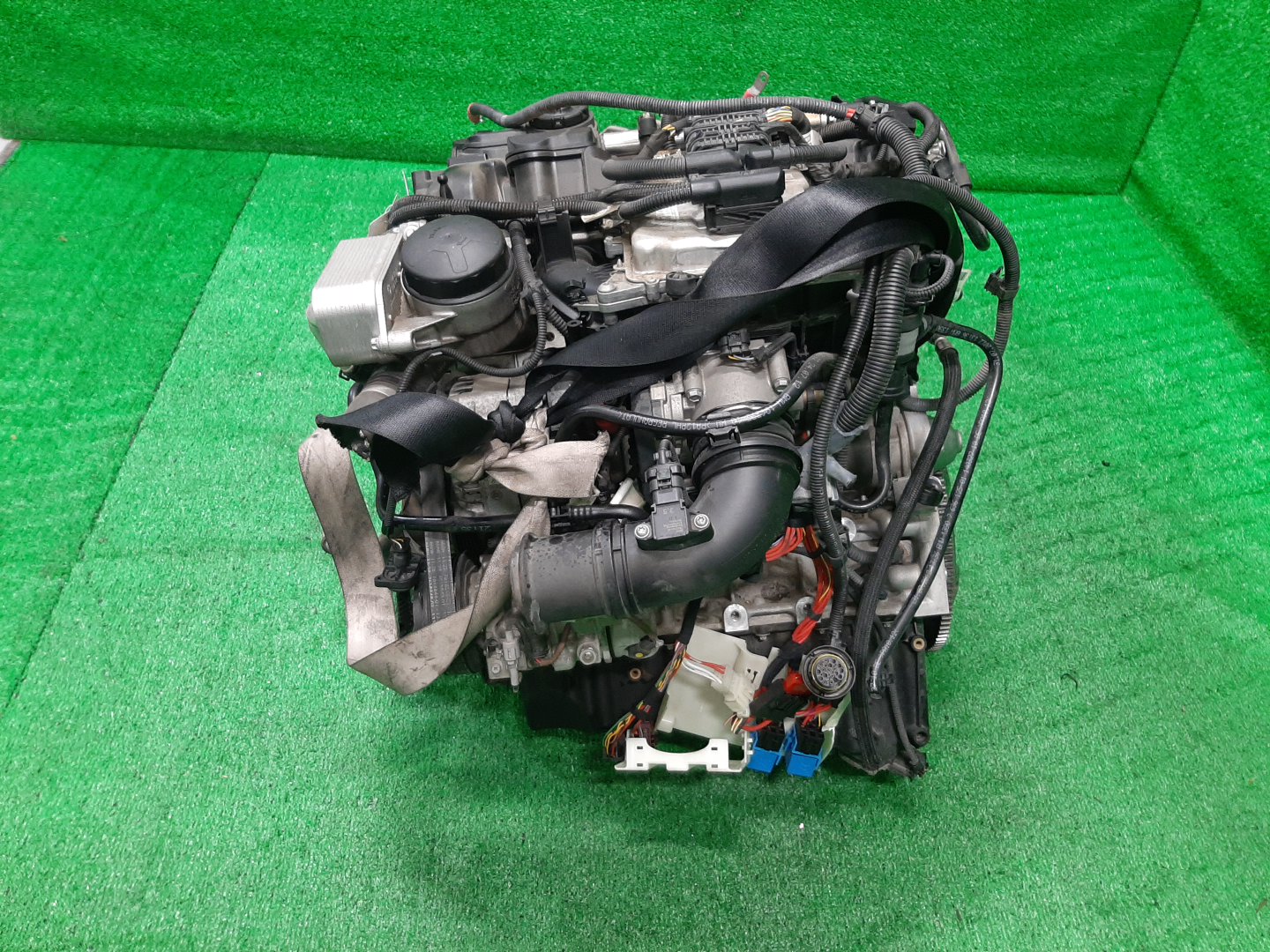 Двигатель BMW X1 E84 N20B20A B3840320 4 ракурс