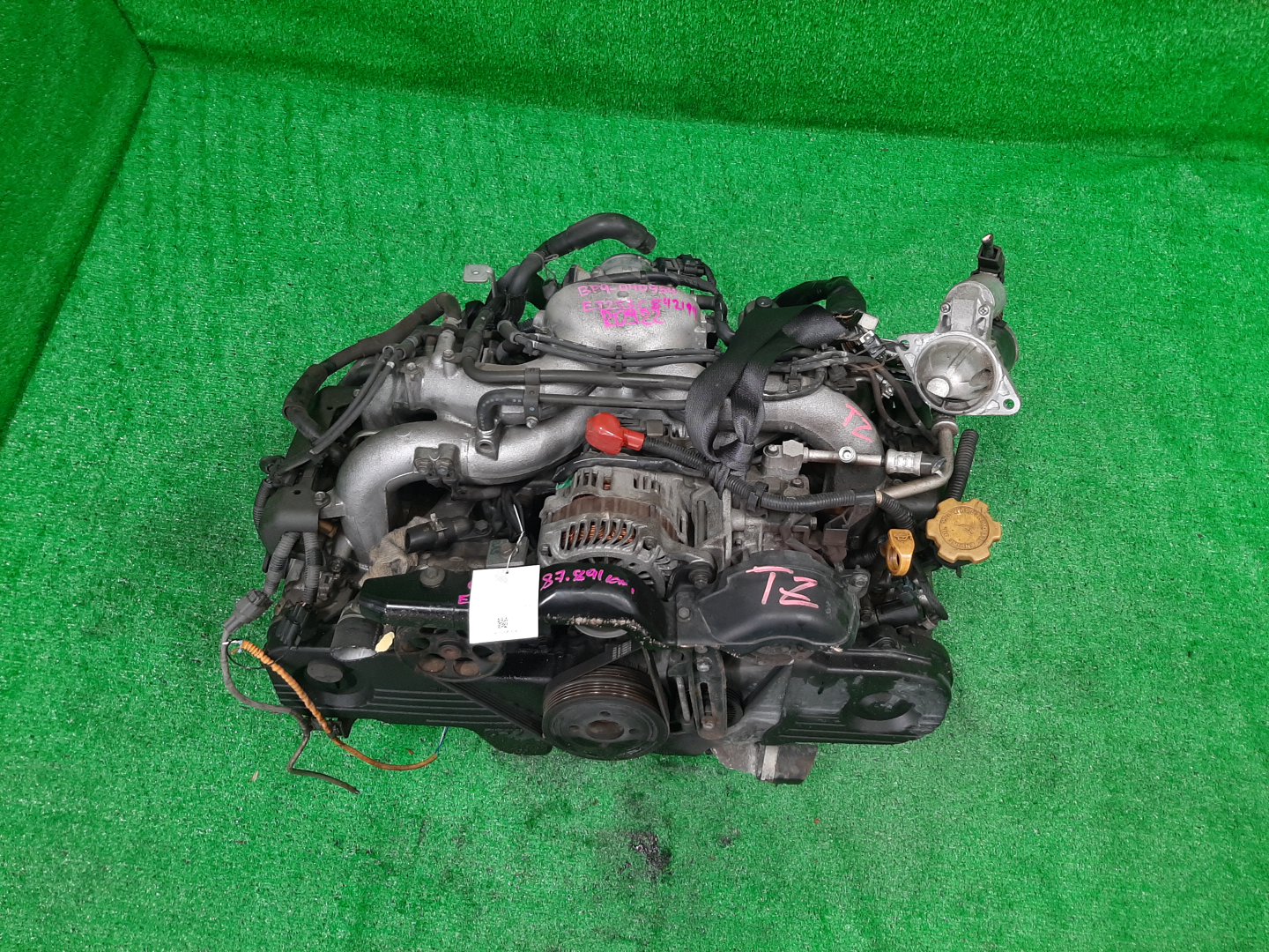 Двигатель SUBARU LEGACY, OUTBACK BP9, BL9 EJ253 EJ253JPDFE 1 ракурс Двигатель SUBARU LEGACY, OUTBACK BP9, BL9 EJ253 EJ253JPDFE 1 ракурс