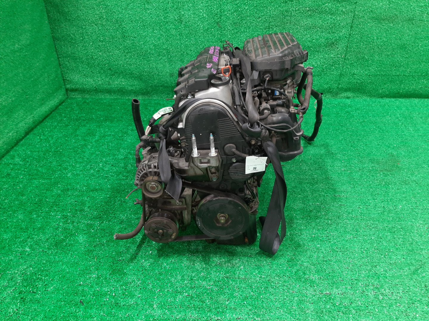 Двигатель HONDA CIVIC, STREAM, EDIX, CIVIC FERIO EU3, ES3, EU4, ET2, EN2, RN2, RN1, BE1, BE2 D17A 1311205 2 ракурс