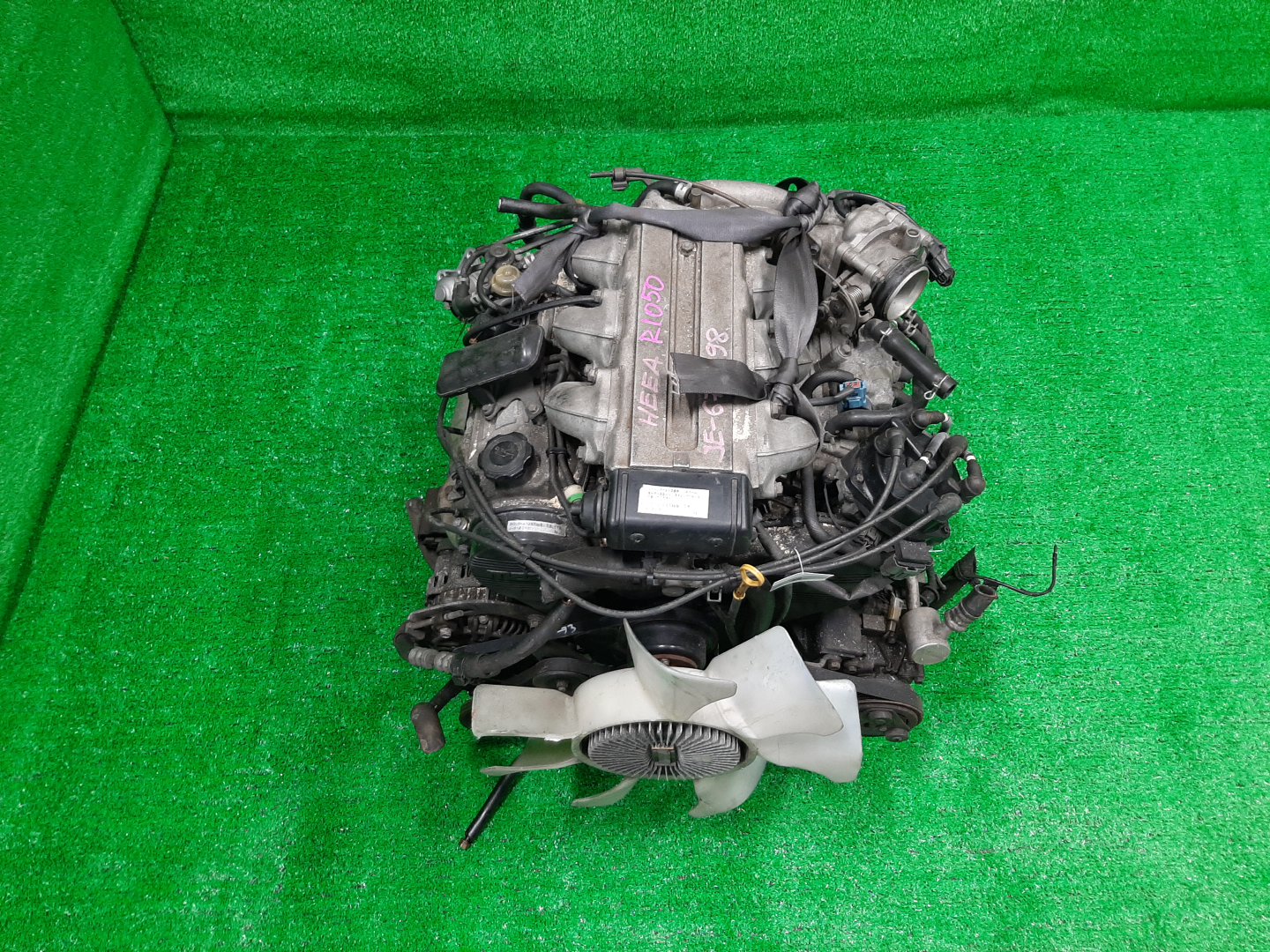 Двигатель MAZDA SENTIA HEEA JE-E SOHC 1 ракурс Двигатель MAZDA SENTIA HEEA JE-E SOHC 1 ракурс
