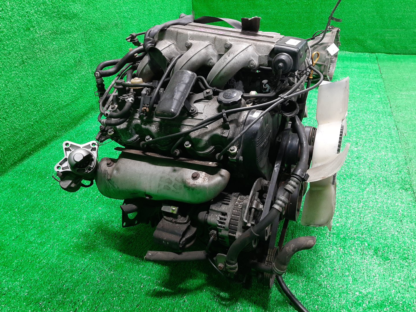 Двигатель MAZDA SENTIA HEEA JE-E SOHC 3 ракурс Двигатель MAZDA SENTIA HEEA JE-E SOHC 3 ракурс