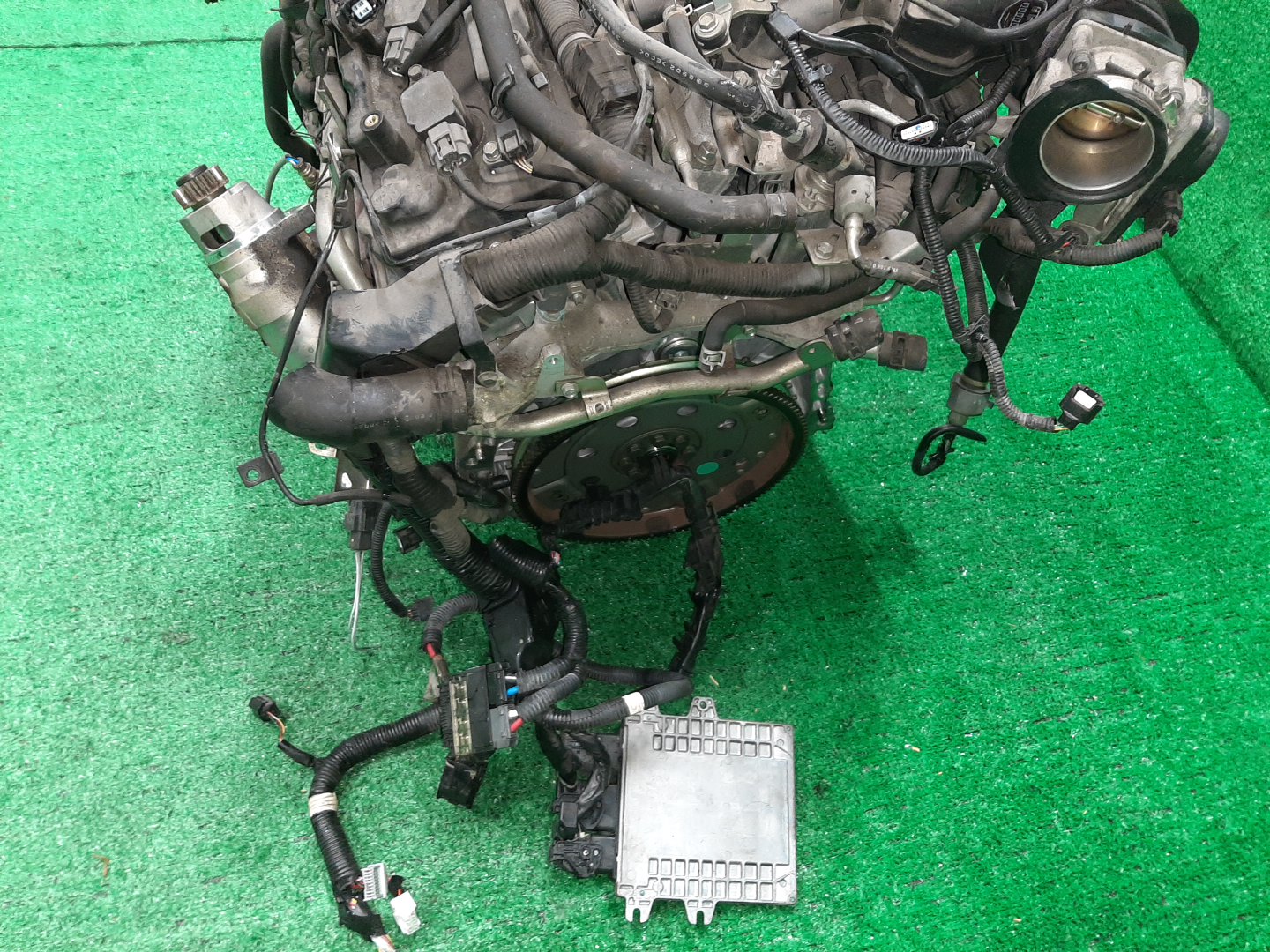 Двигатель NISSAN TEANA J32 VQ25DE 407357A 5 ракурс