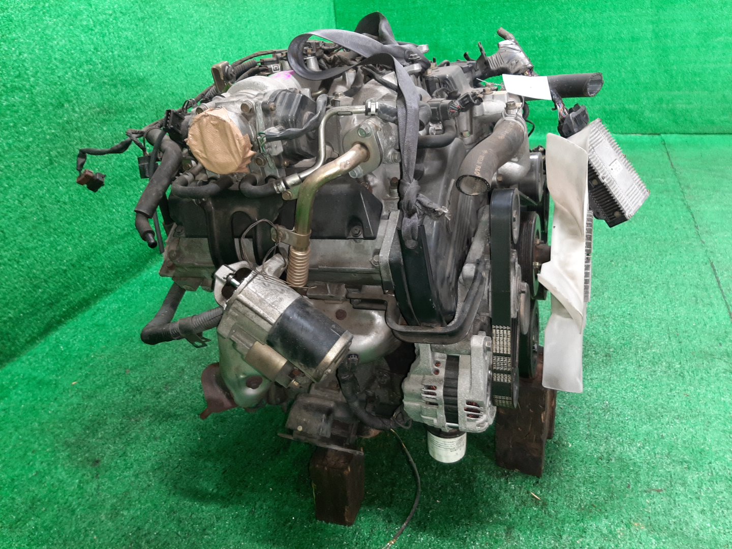 Двигатель MITSUBISHI PAJERO V75W, V65W 6G74 MR578332 3 ракурс