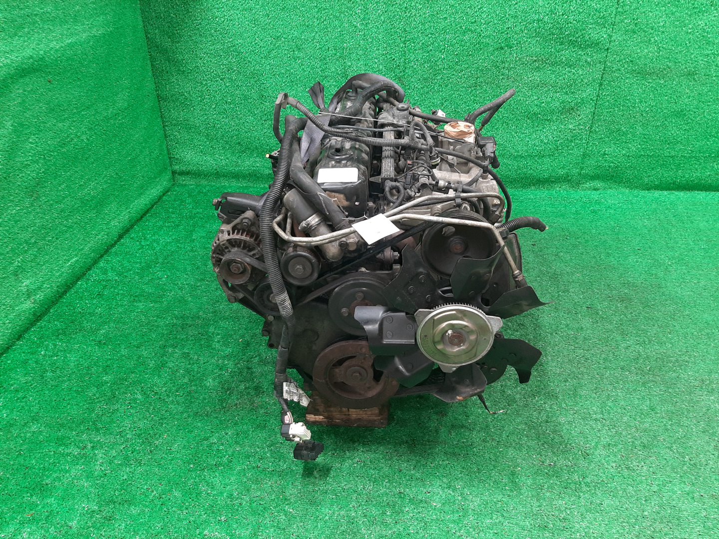 Двигатель JEEP CHEROKEE XJ ERH WL259872 2 ракурс Двигатель JEEP CHEROKEE XJ ERH WL259872 2 ракурс