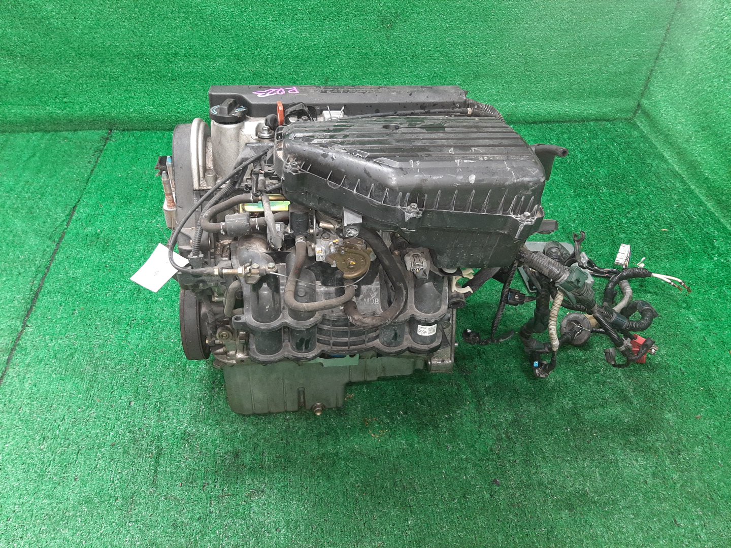Двигатель HONDA CIVIC, STREAM, EDIX, CIVIC FERIO EU3, ES3, EU4, ET2, EN2, RN2, RN1, BE1, BE2 D17A 1102330 4 ракурс