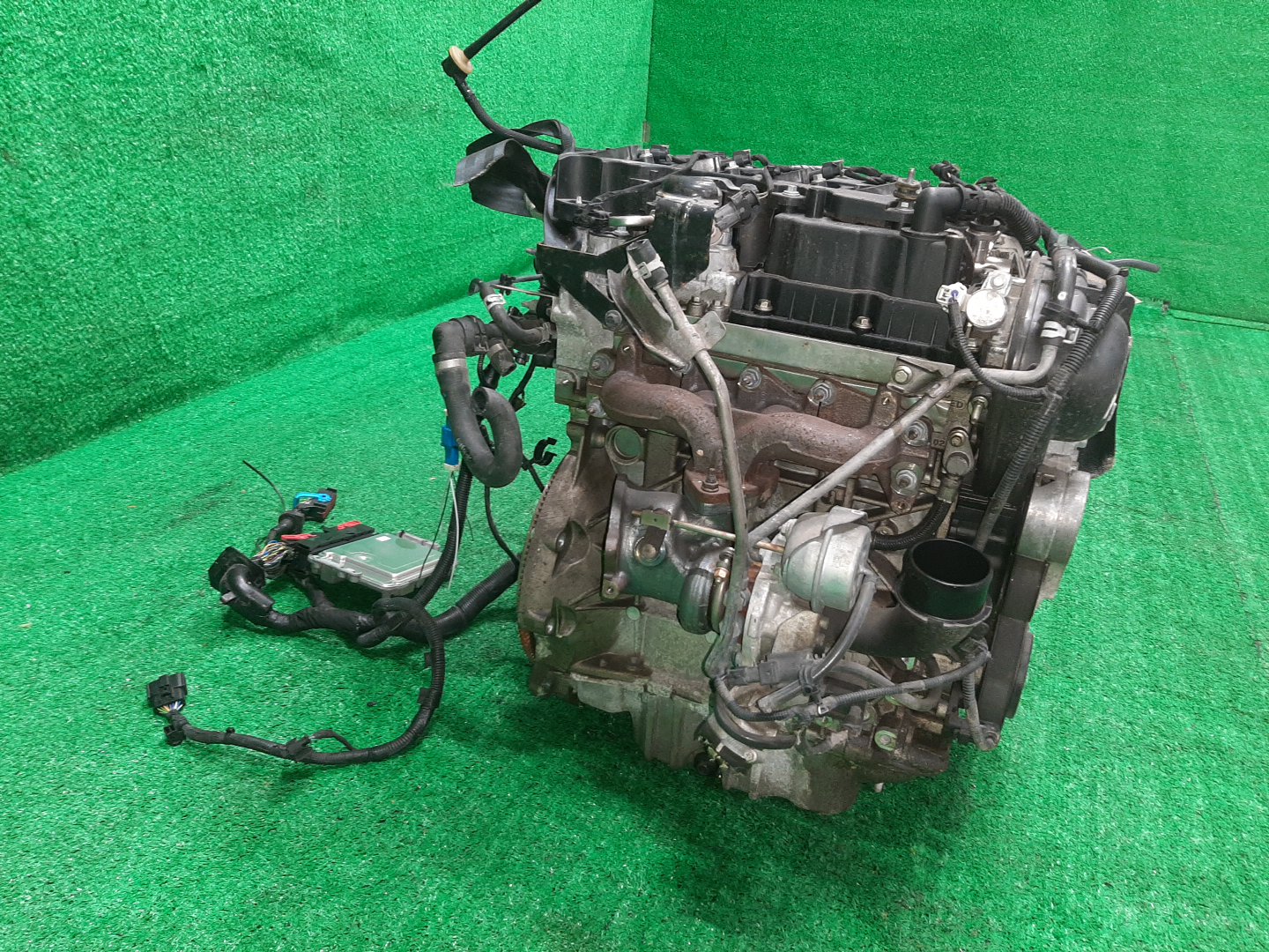 Двигатель VOLVO V60, S60, V40, V70, S80 FW48, FS48, MV48, BW48, AS B4164T 1192594 3 ракурс