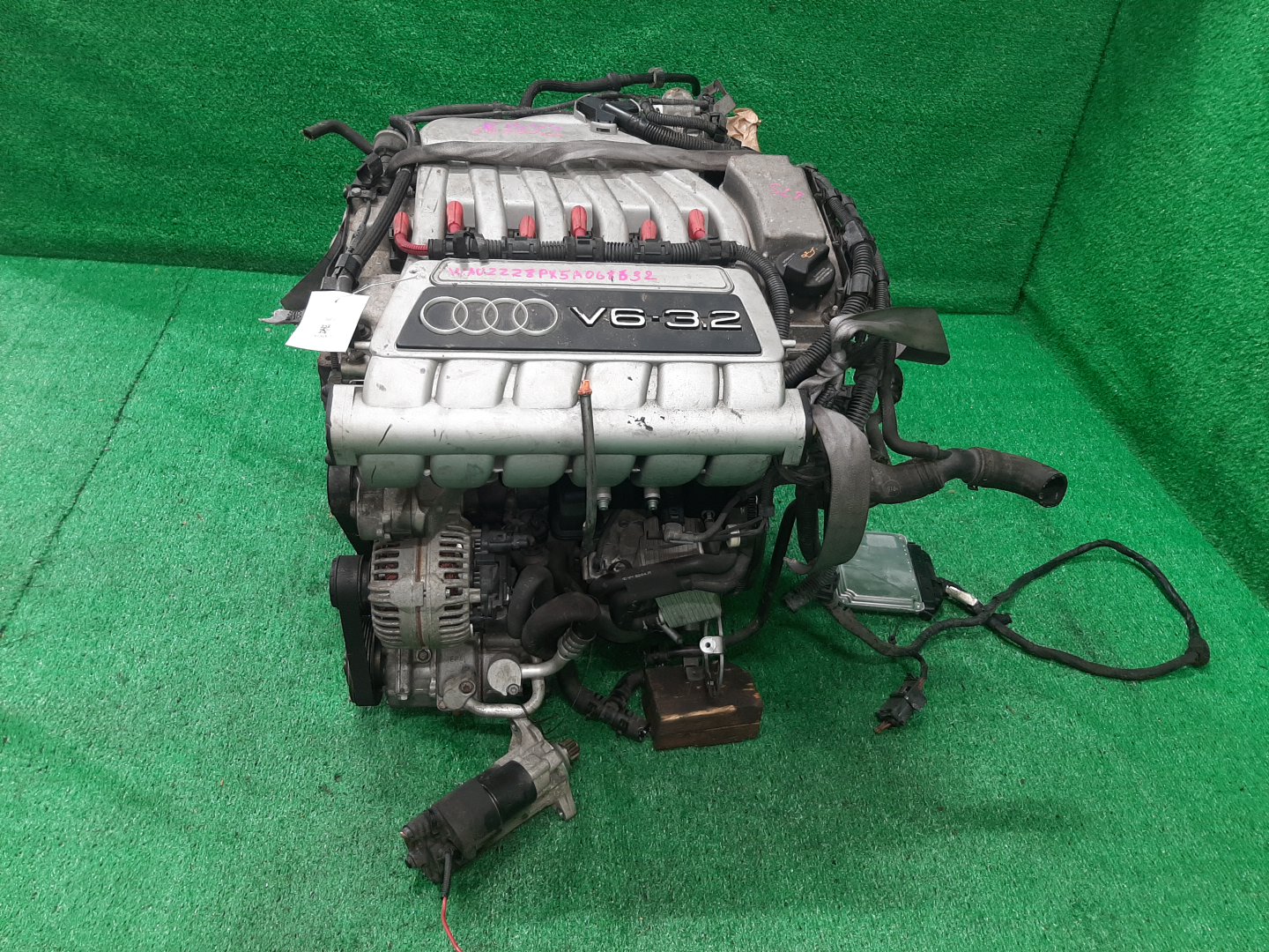 Двигатель AUDI GOLF, TT, A3 1K1, 8J3, 8PA, 8P1 BUB, BMJ, BDB 002201 4 ракурс