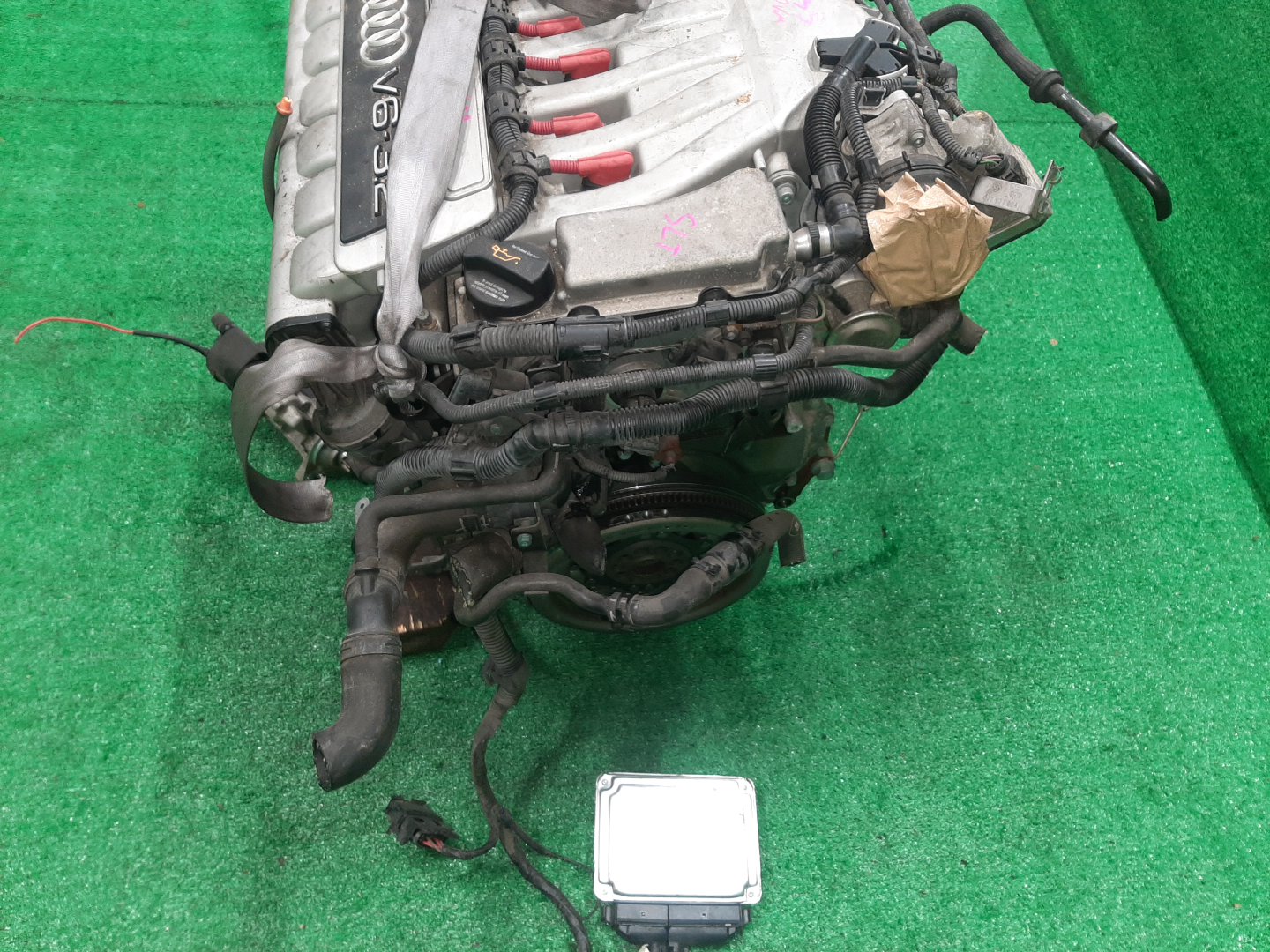 Двигатель AUDI GOLF, TT, A3 1K1, 8J3, 8PA, 8P1 BUB, BMJ, BDB 002201 5 ракурс
